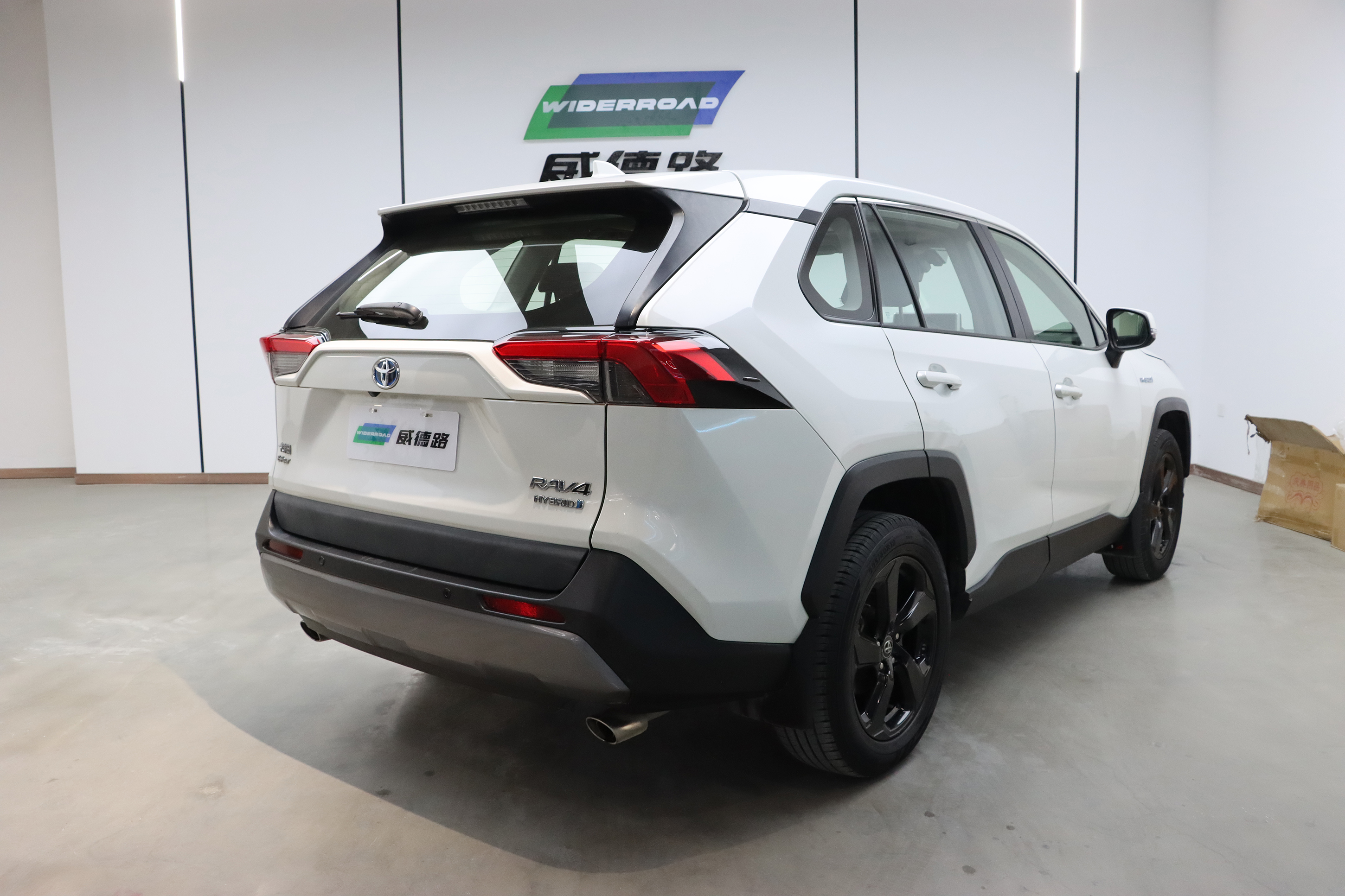 Toyota RAV4 2020 car image #5
