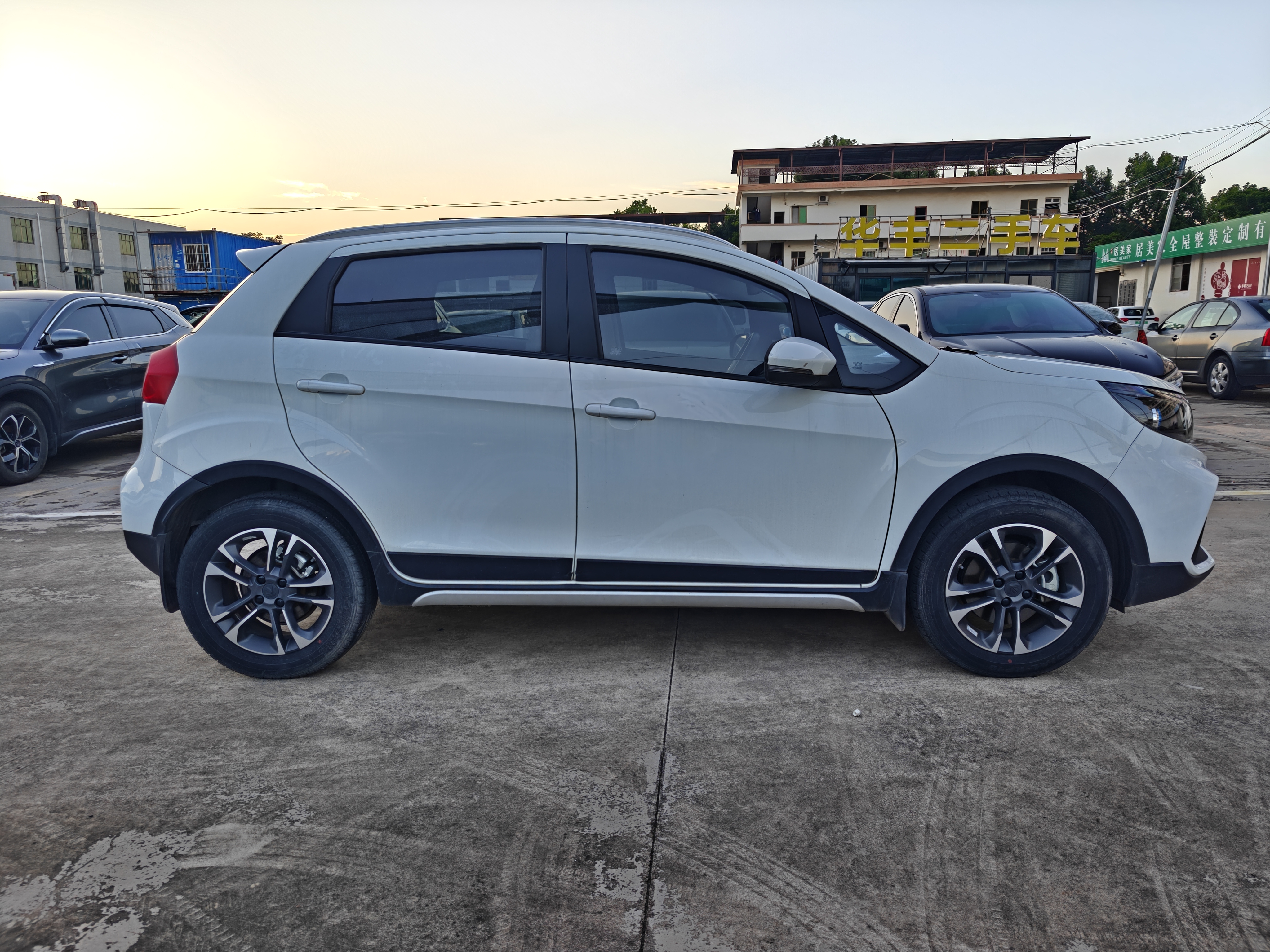 Livan Maple 30X 2021 imagen de coche #5