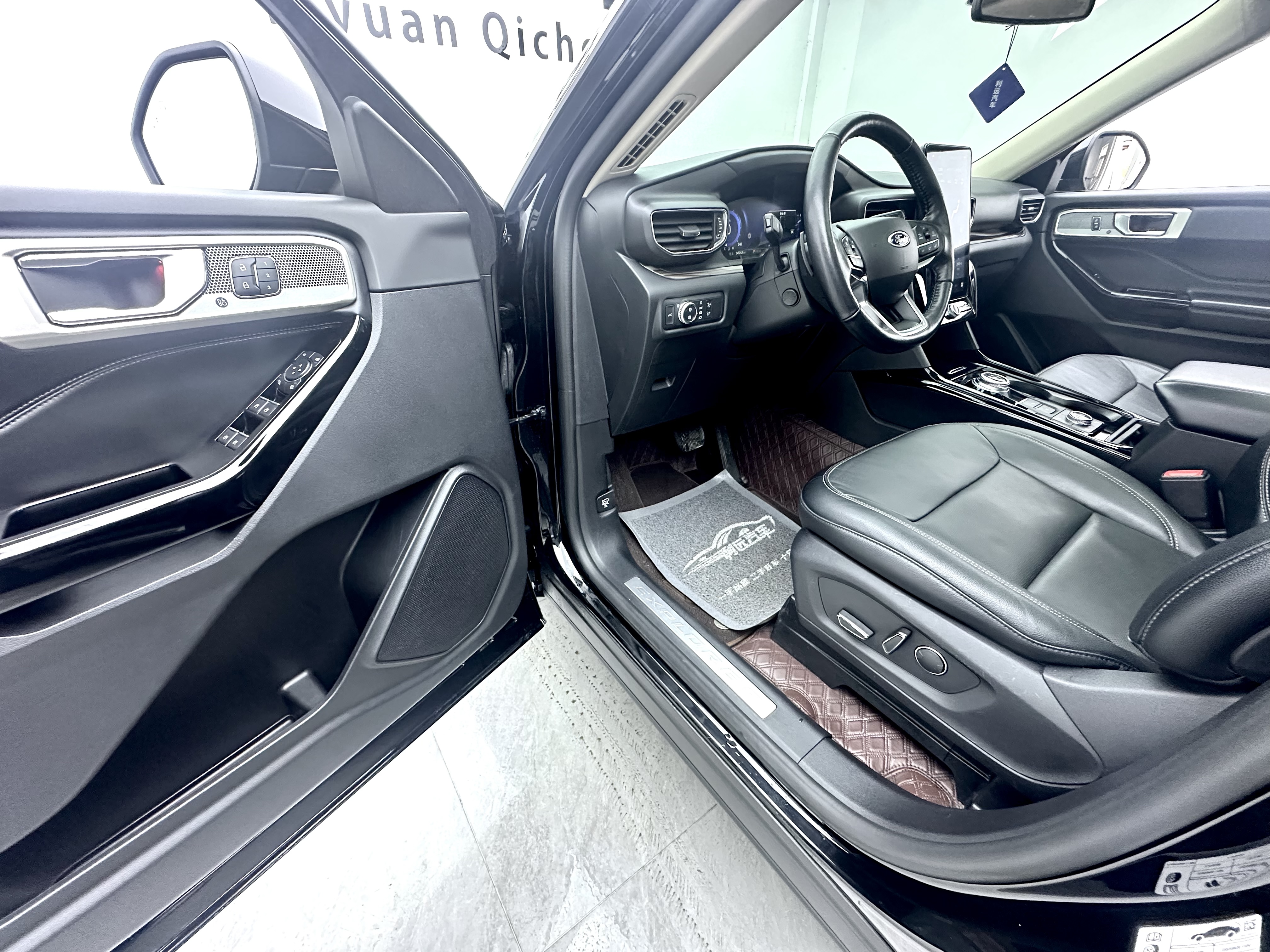 Ford Explorer 2022 #5 Ford Explorer 2022 car image #5