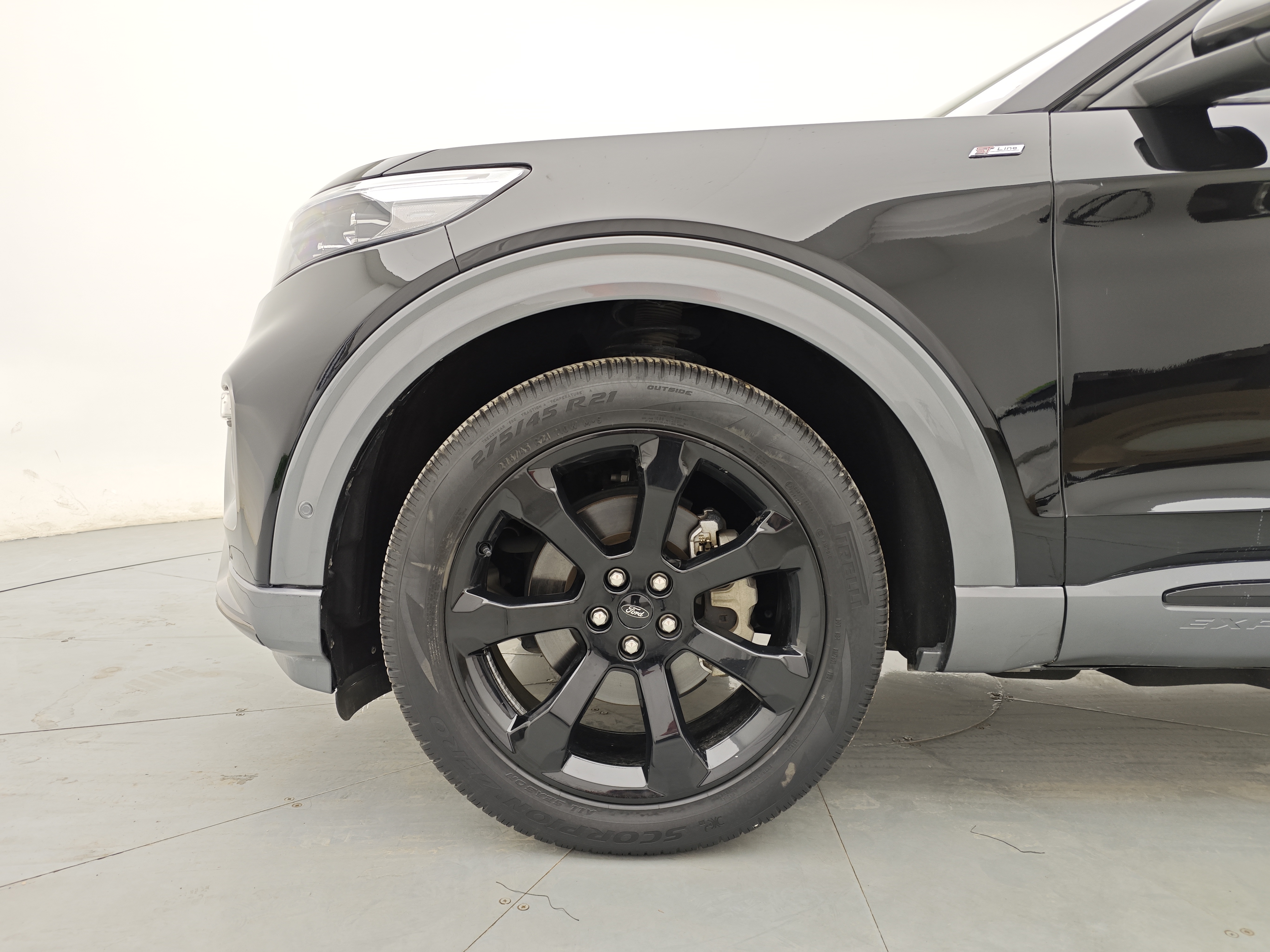 Ford Explorer 2021 car image #5