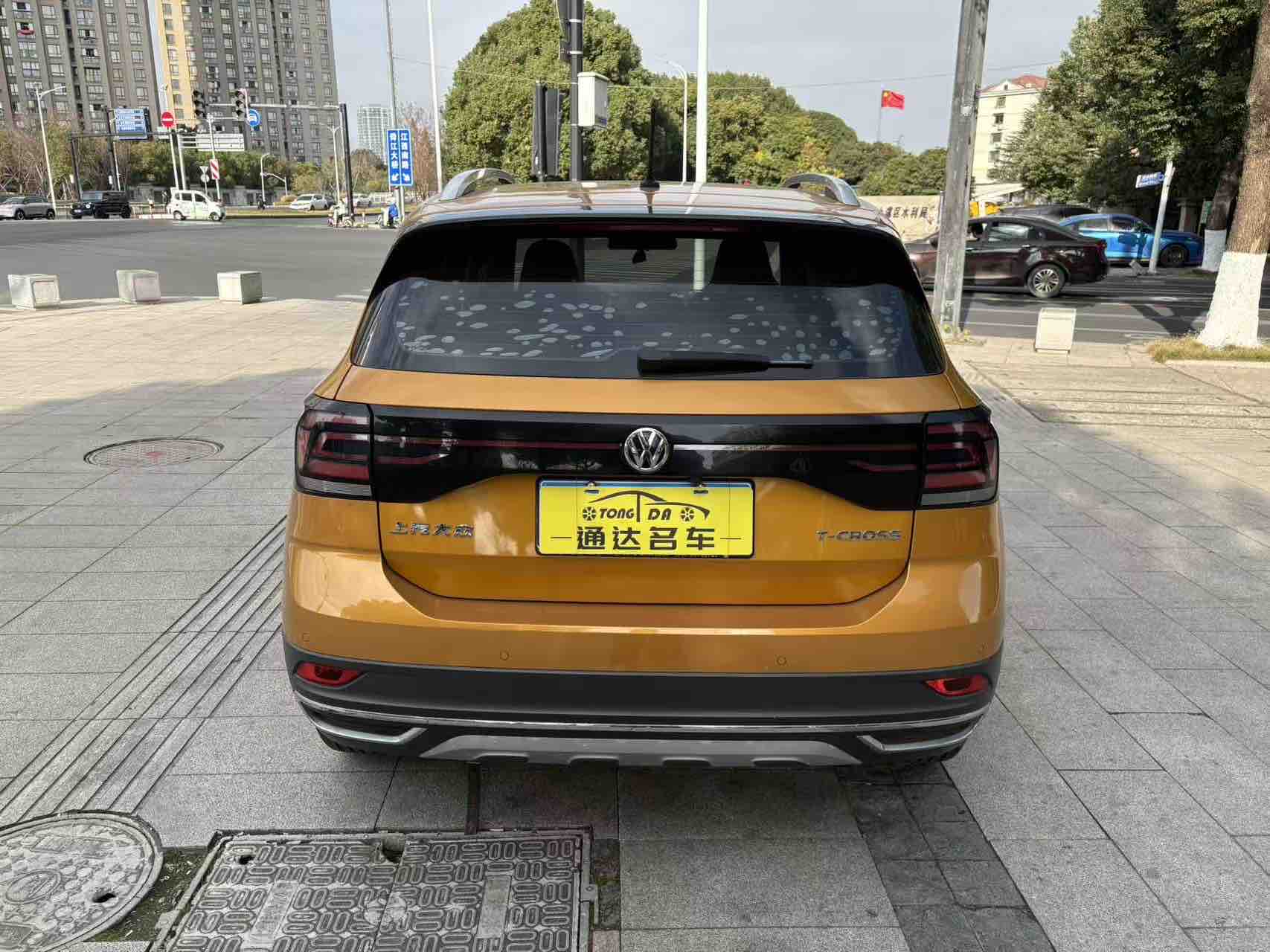 Volkswagen T-Cross 2019 #5 Volkswagen T-Cross 2019 car image #5