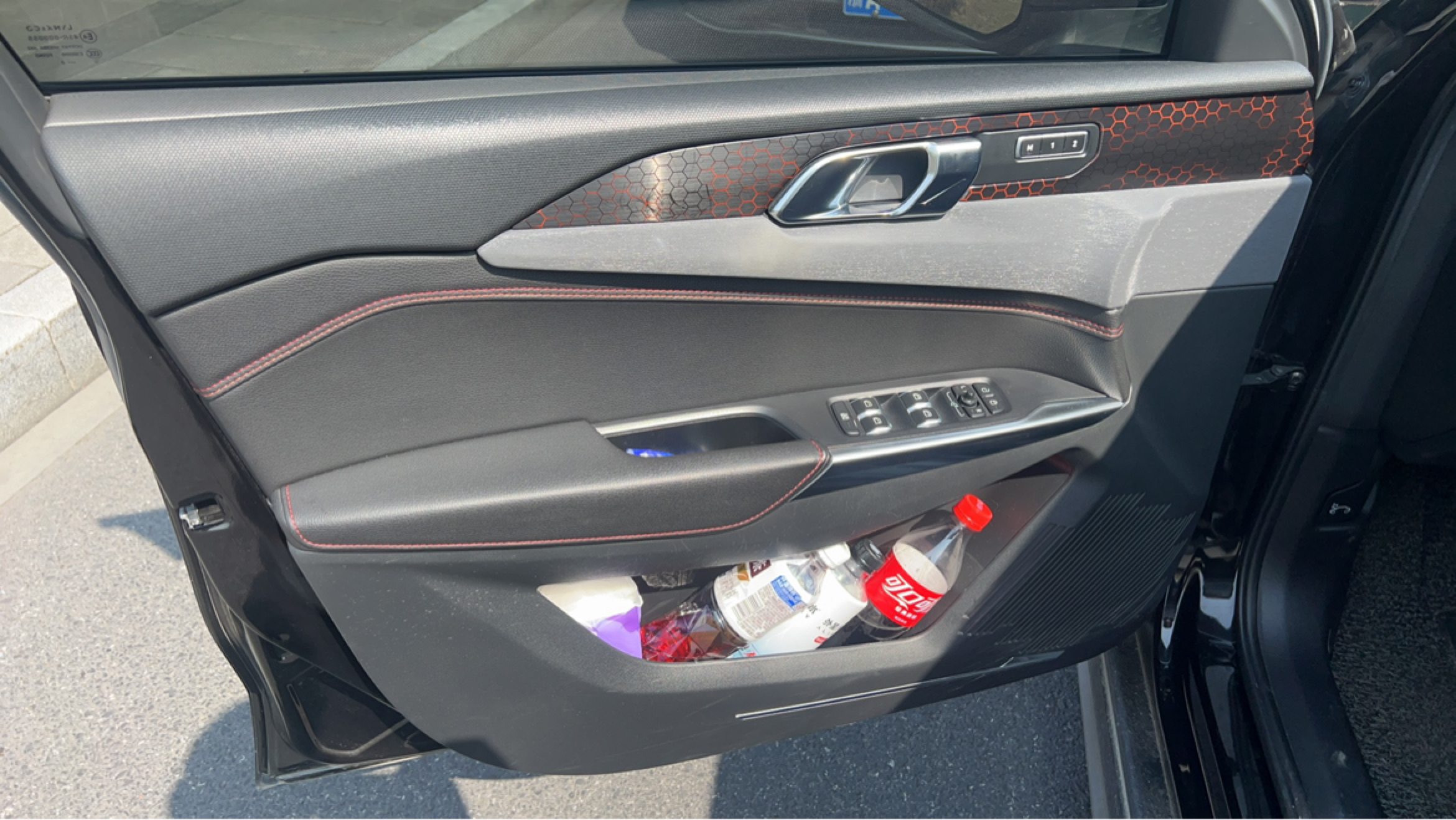Lynk & Co 03 2020 car image #5
