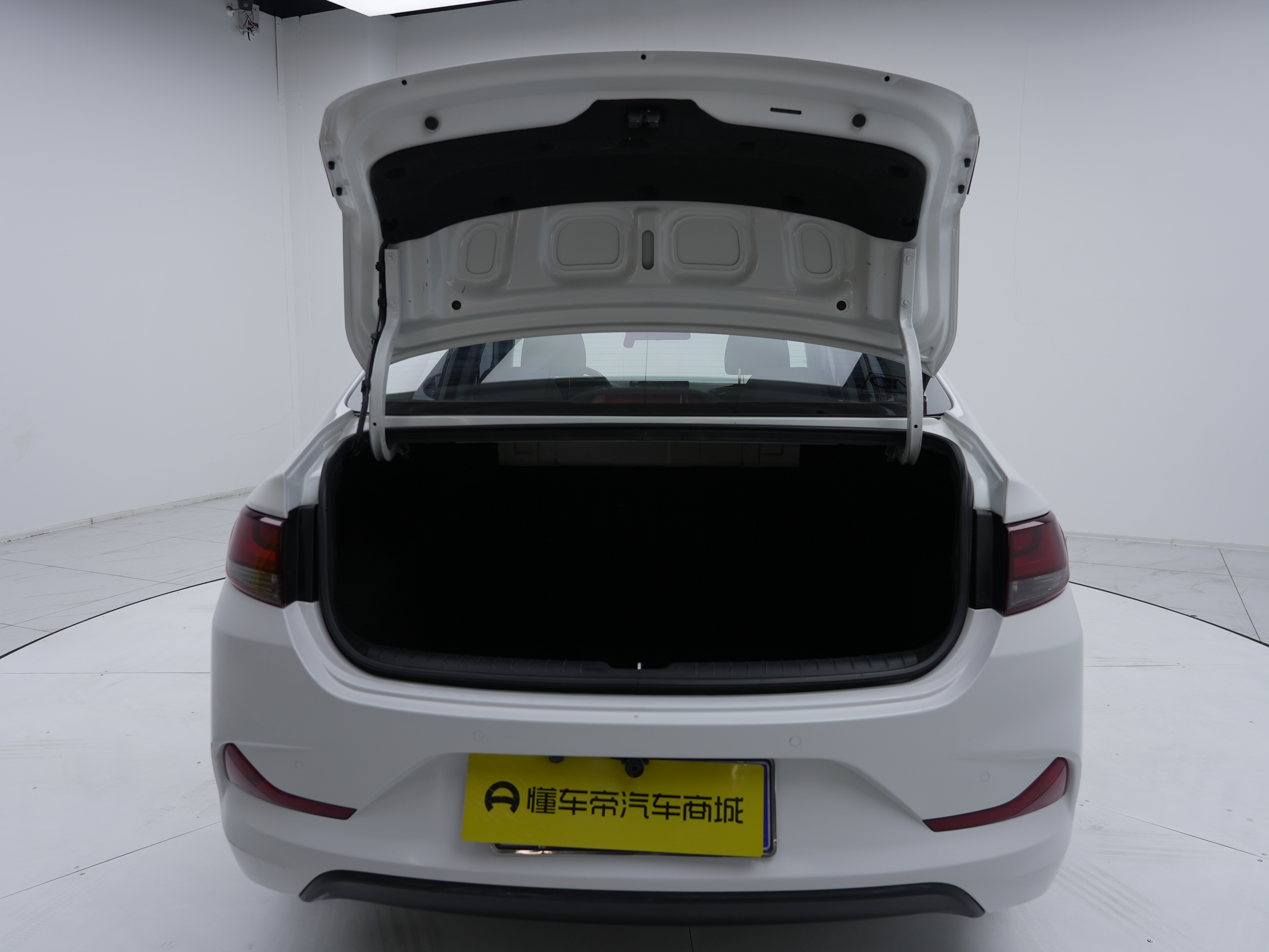 Hyundai Elantra HD 2020 car image #5