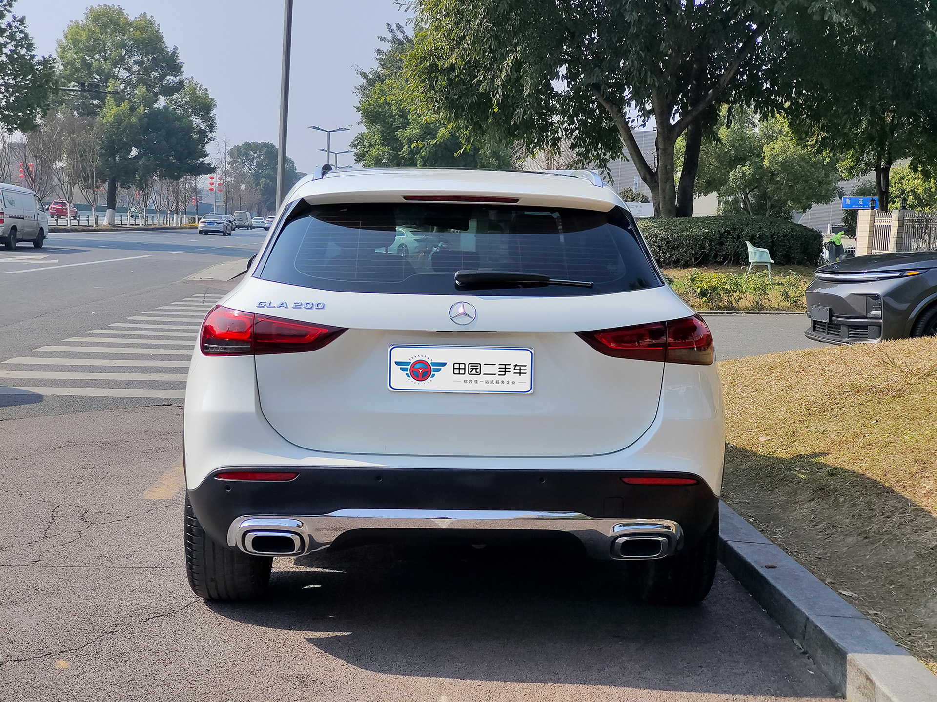Mercedes-Benz 2021 car image #5