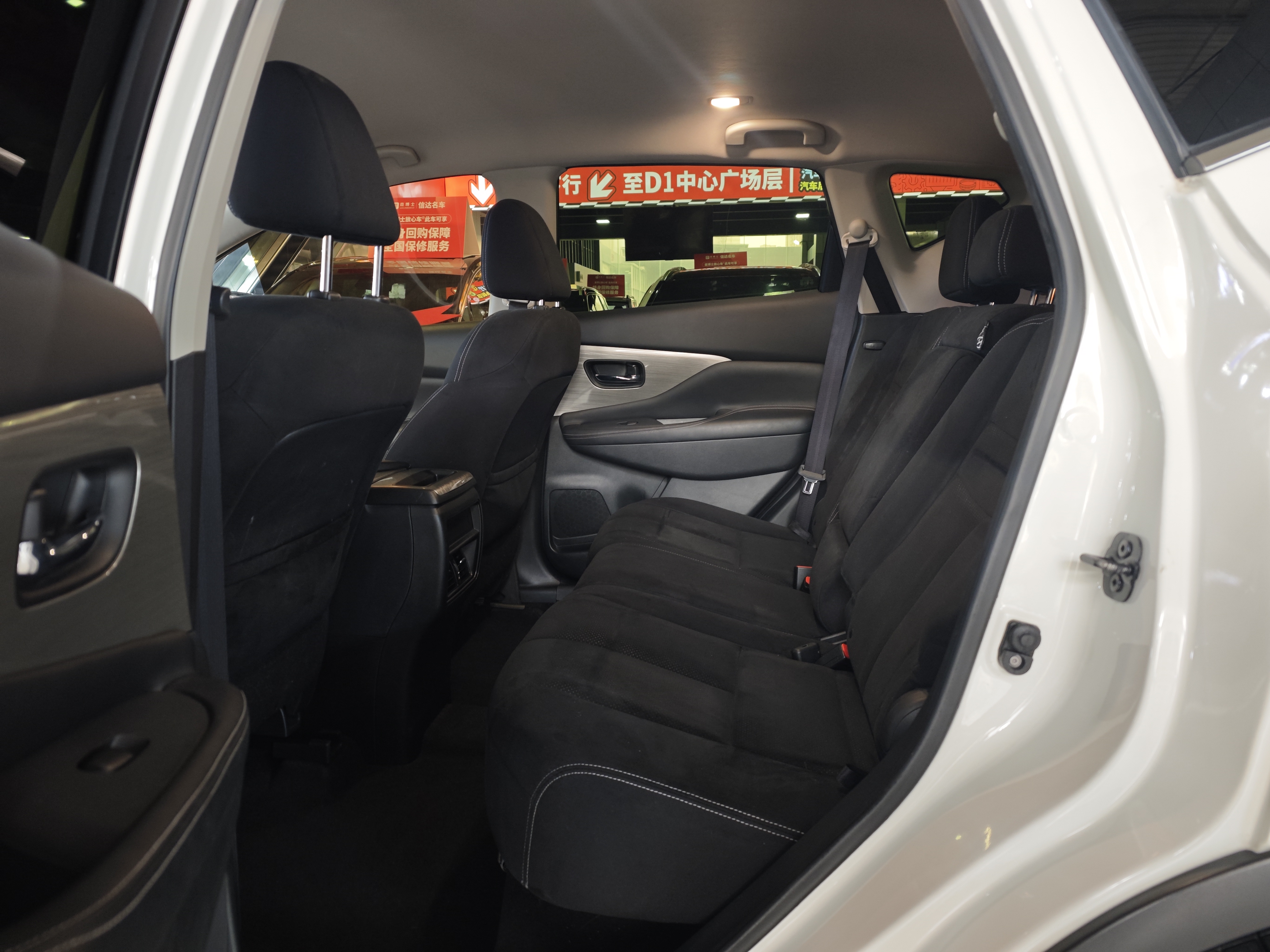 Nissan Murano 2023 изображение автомобиля #5