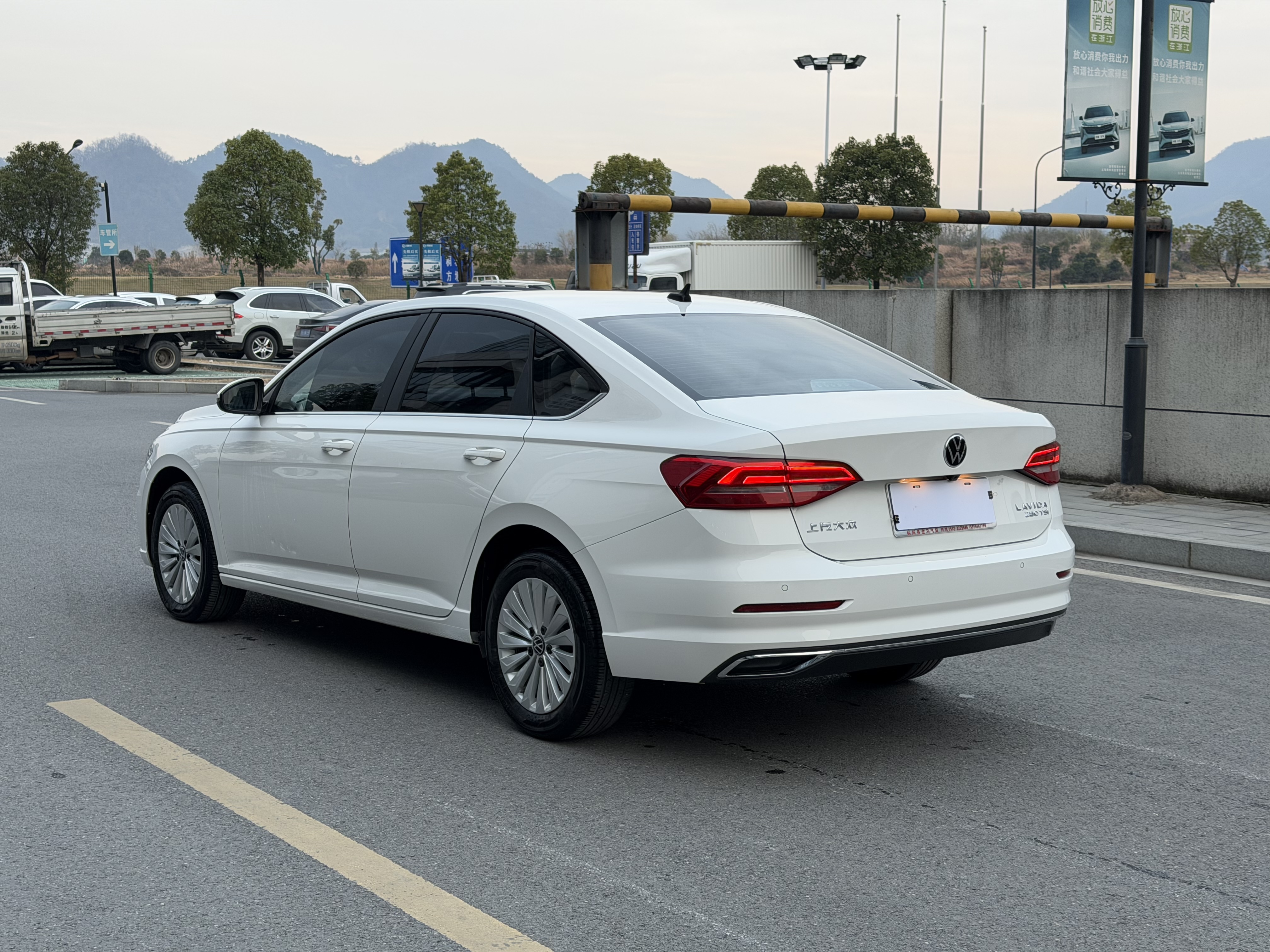 Volkswagen Lavida 2021 car image #5