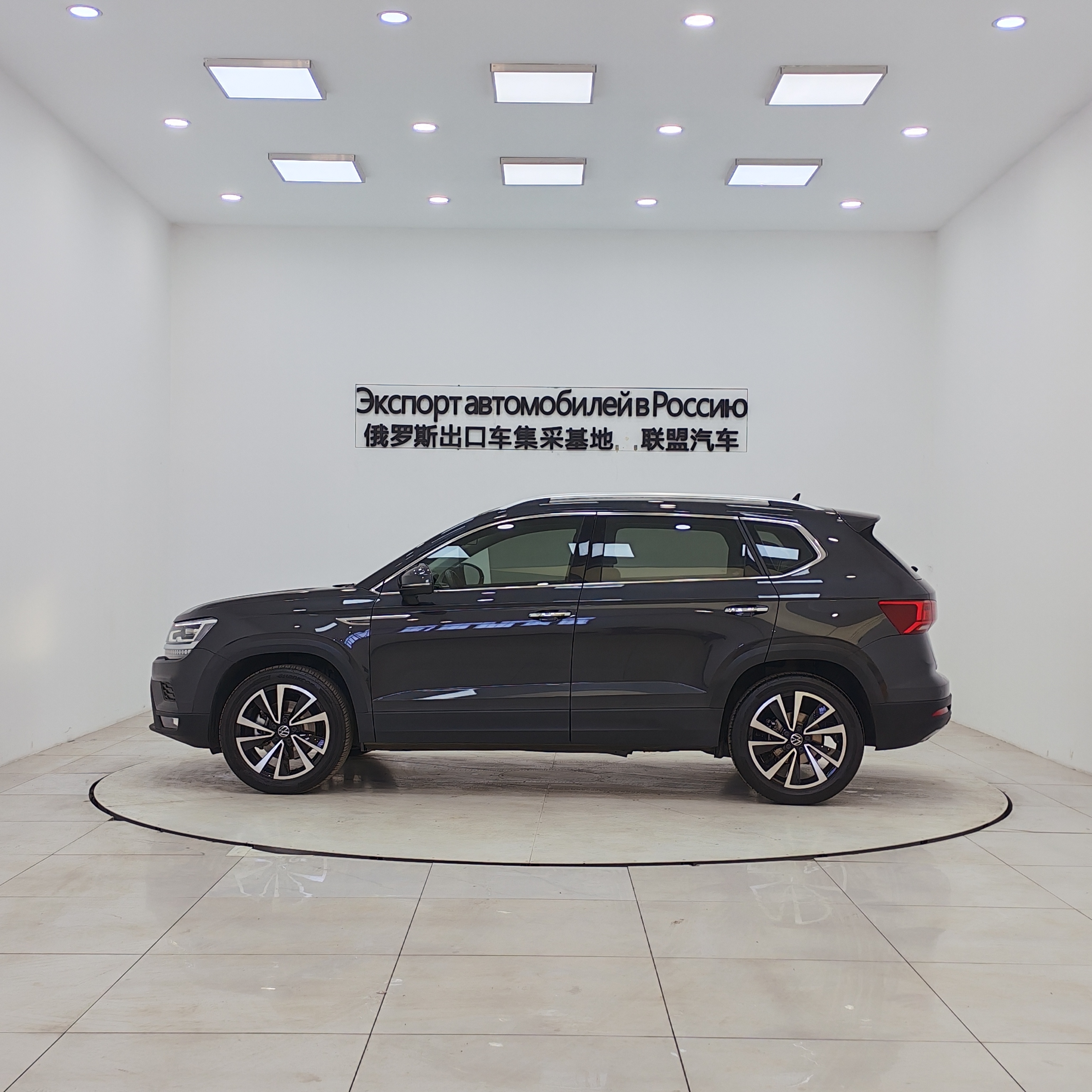 Volkswagen Tharu 2022 car image #5