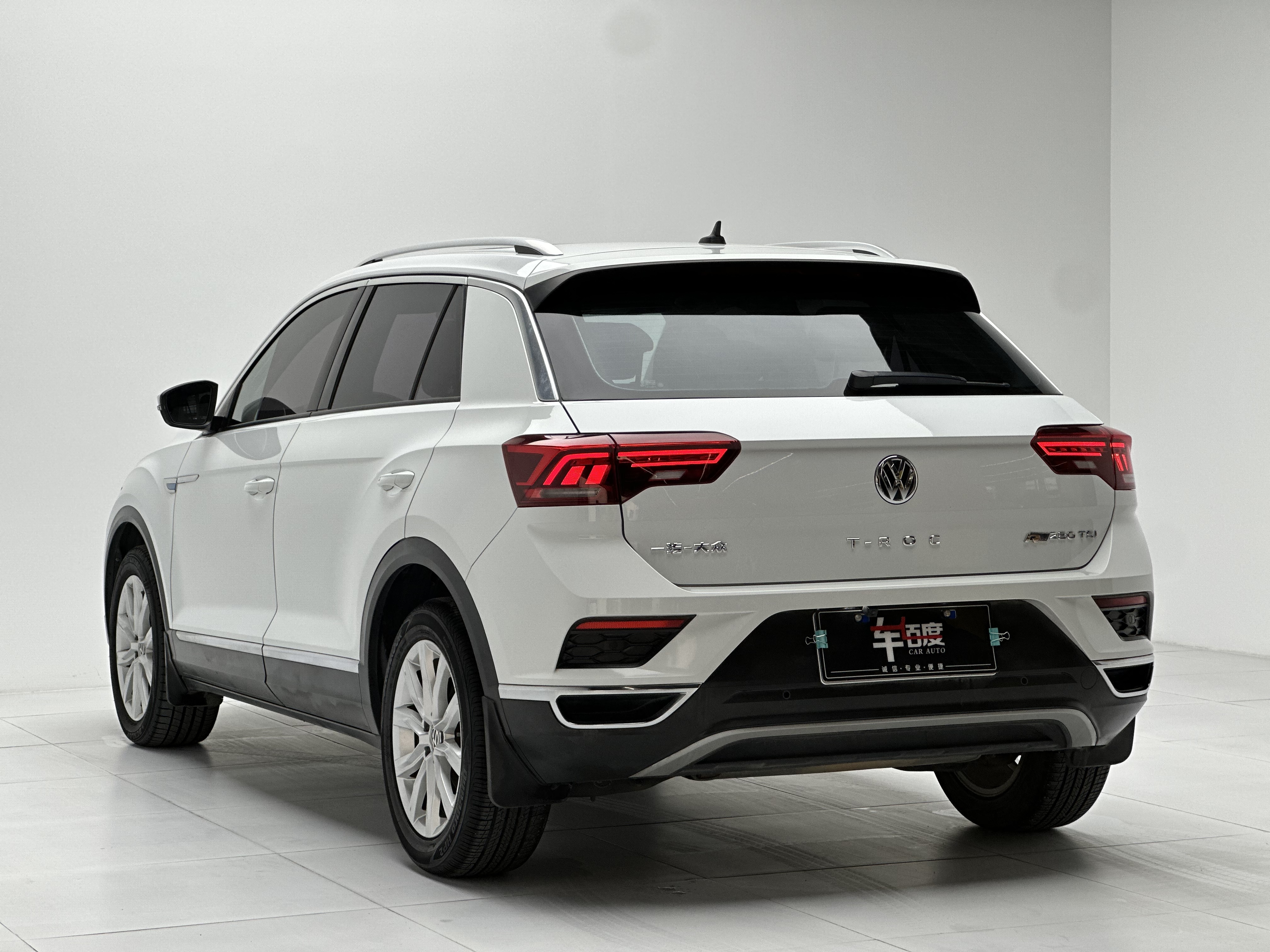 Volkswagen T-Roc 2020 #5 Volkswagen T-Roc 2020 car image #5