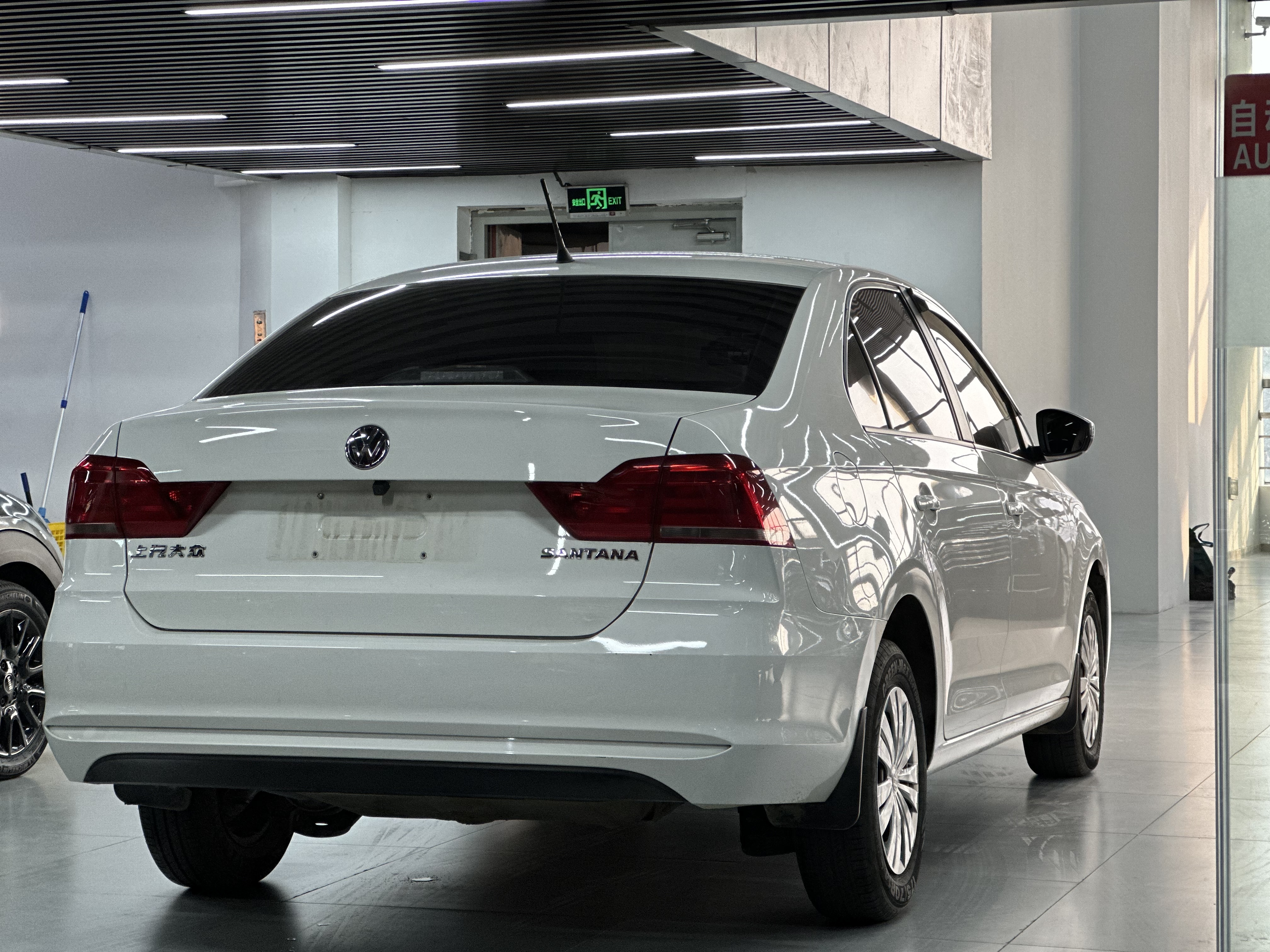 Santana 2022 car image #5