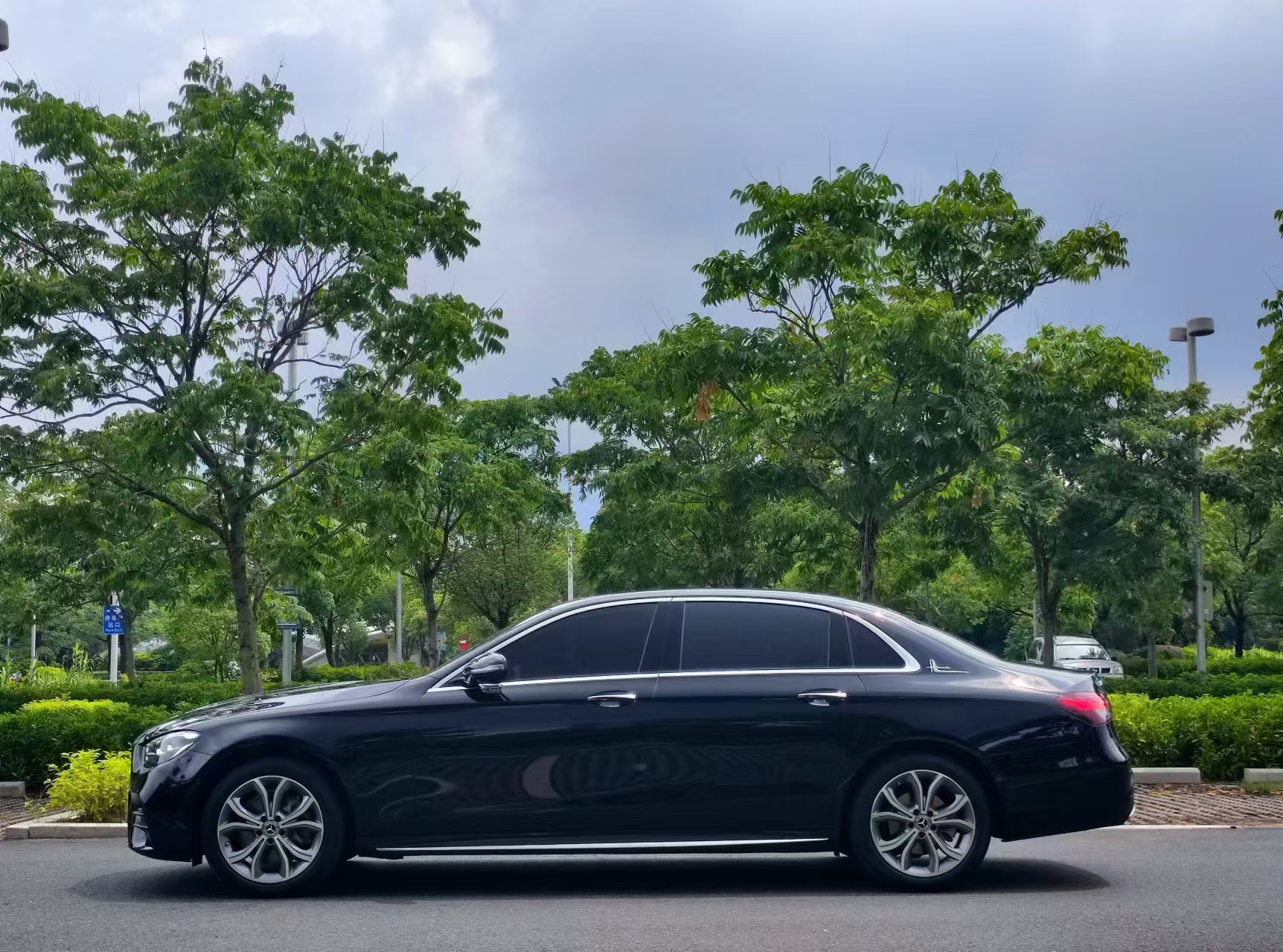 Mercedes-Benz E Class 2021 car image #5