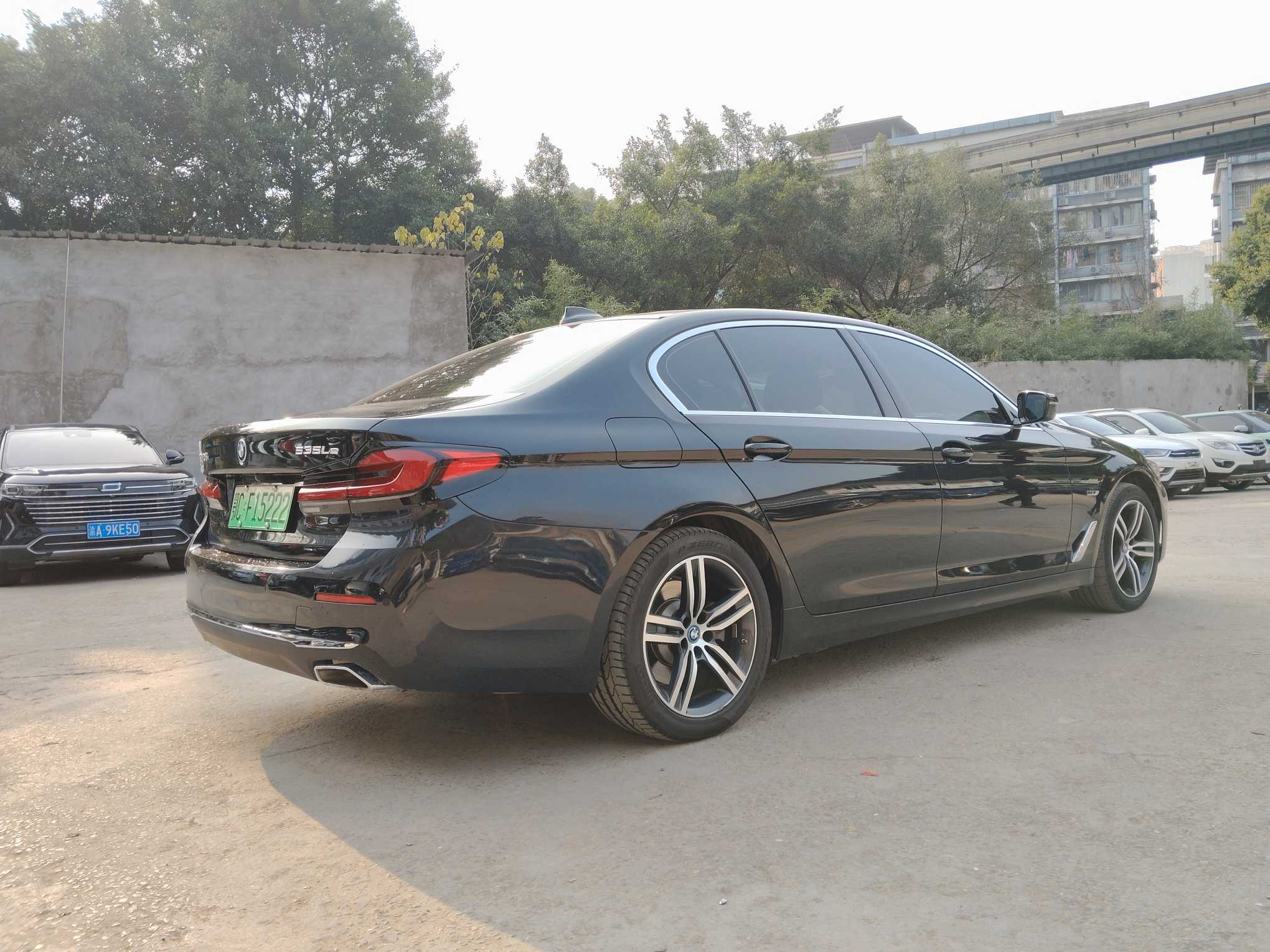 BMW 5 Series New Energy 2022 car image #5