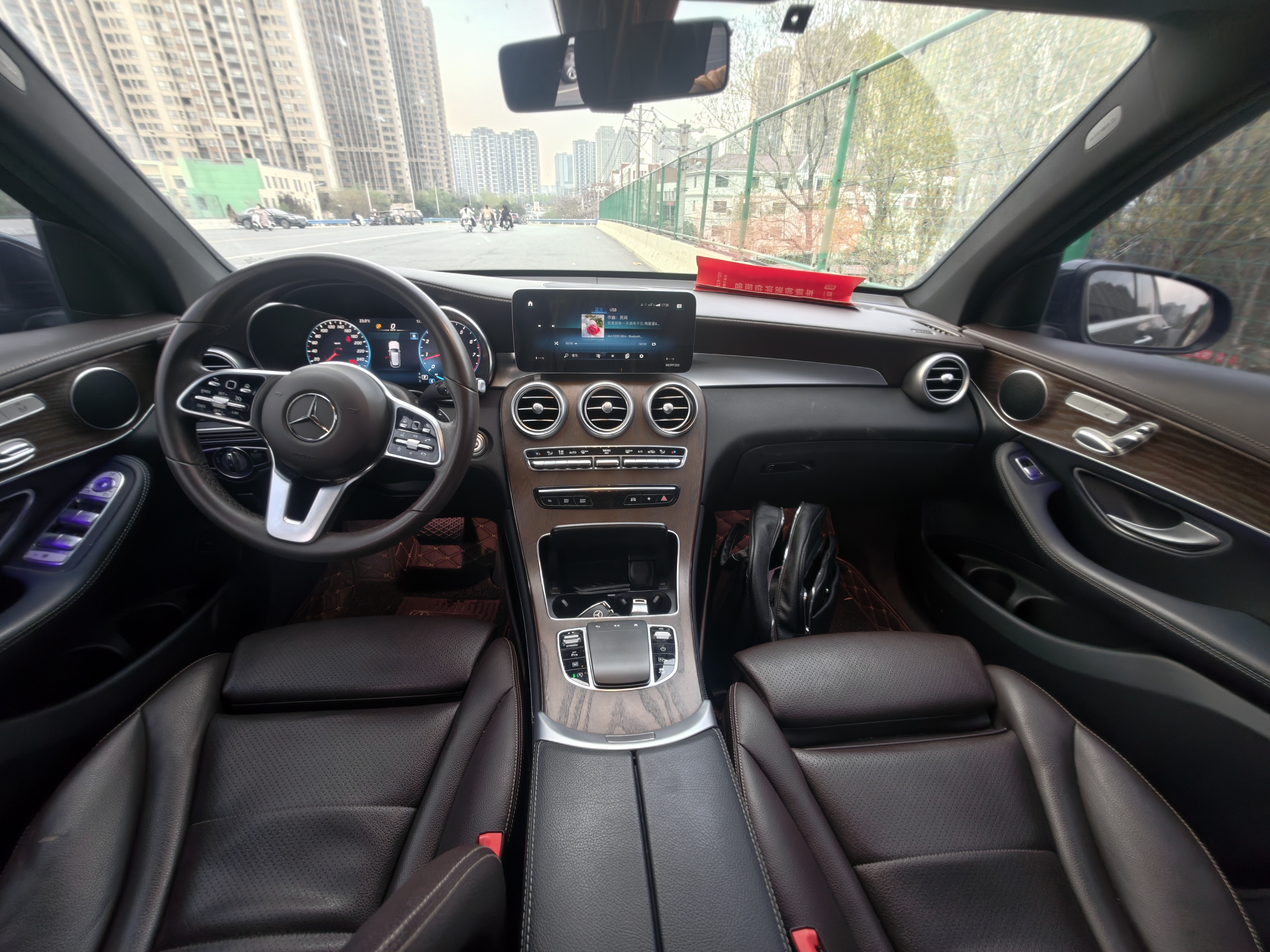 Mercedes-Benz GLC Class 2021 car image #5