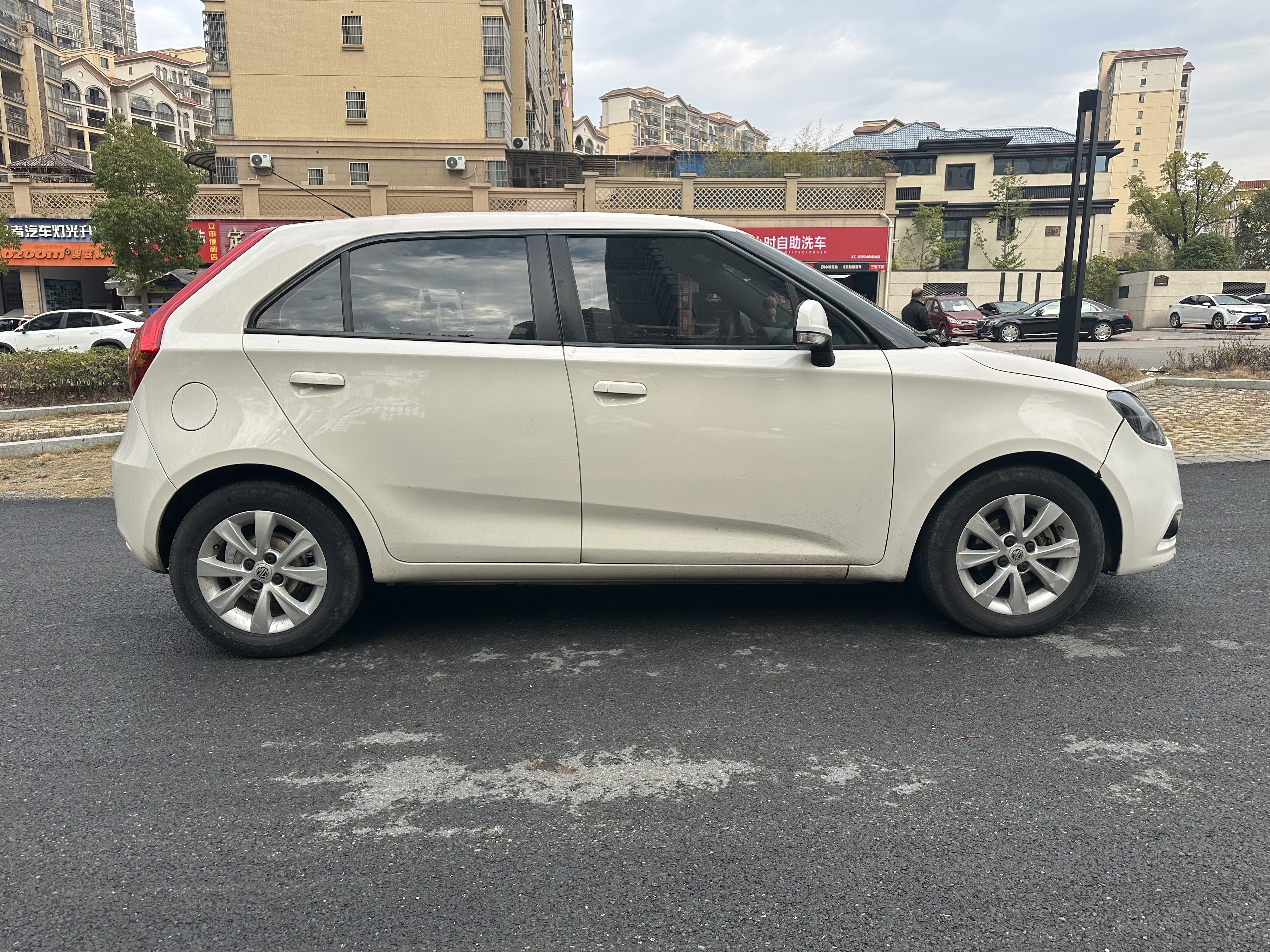 MG 3 2014 car image #5