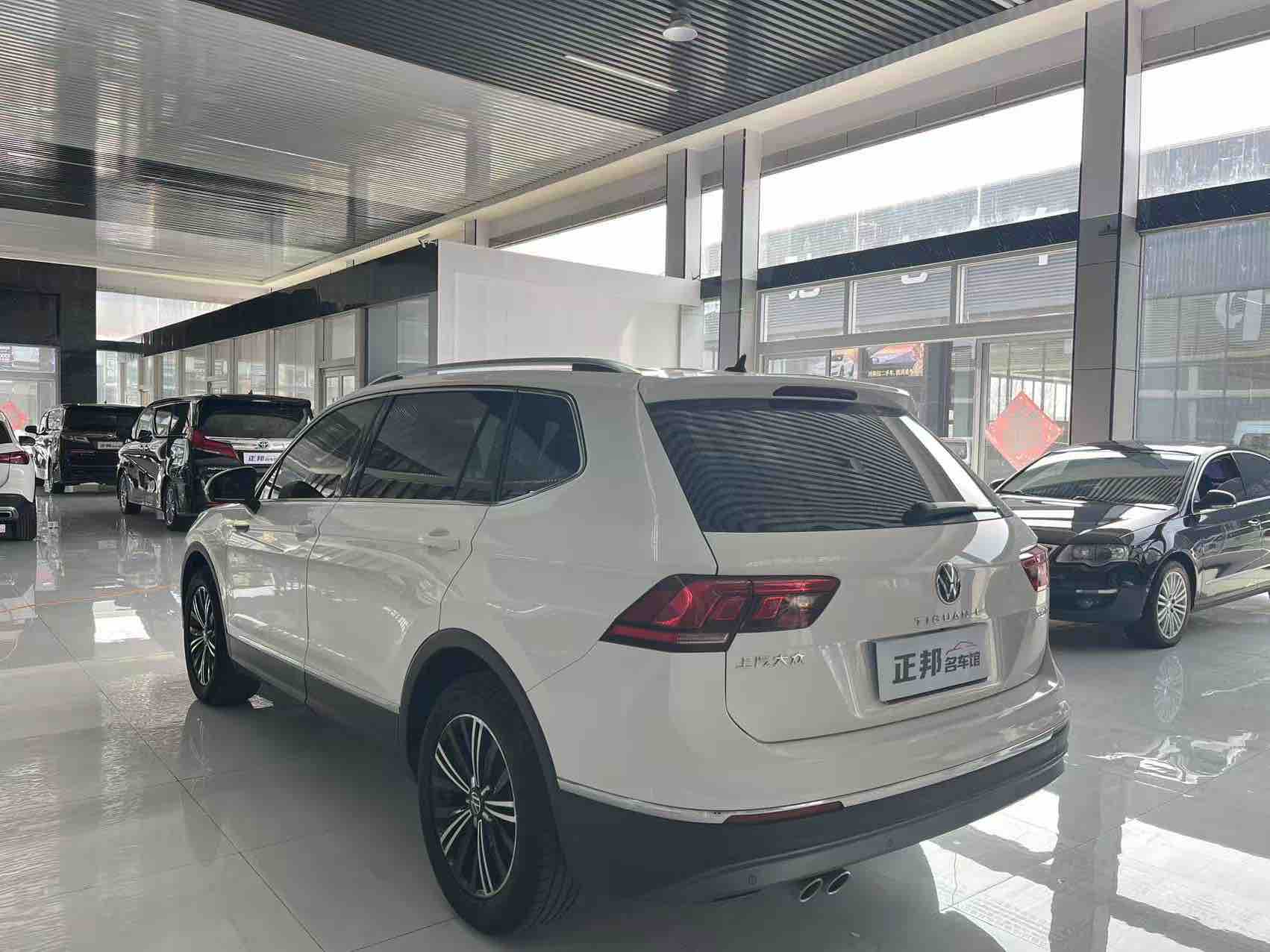 Volkswagen Tiguan L 2021 #5 Volkswagen Tiguan L 2021 car image #5