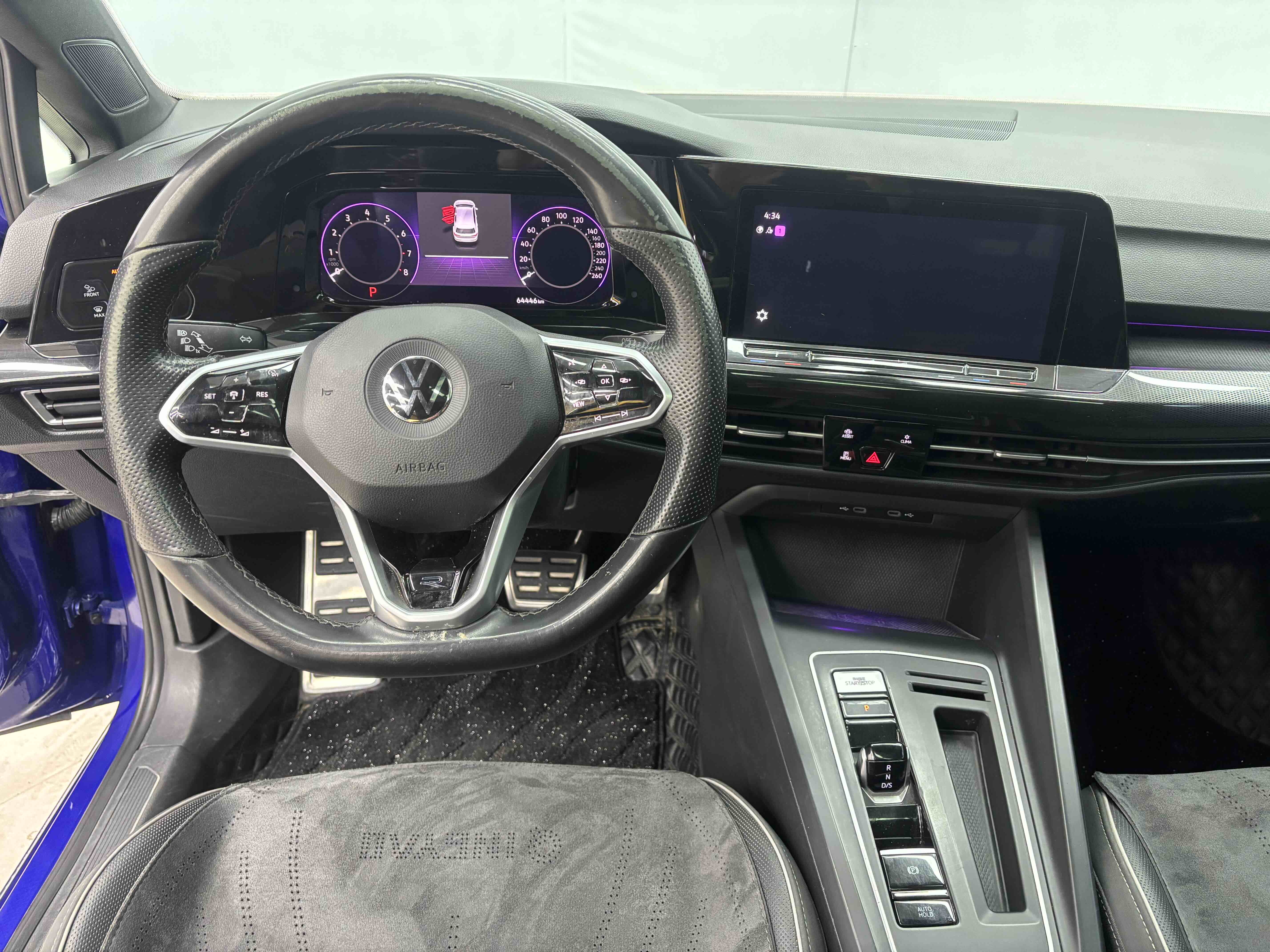 Volkswagen Golf 2022 car image #5