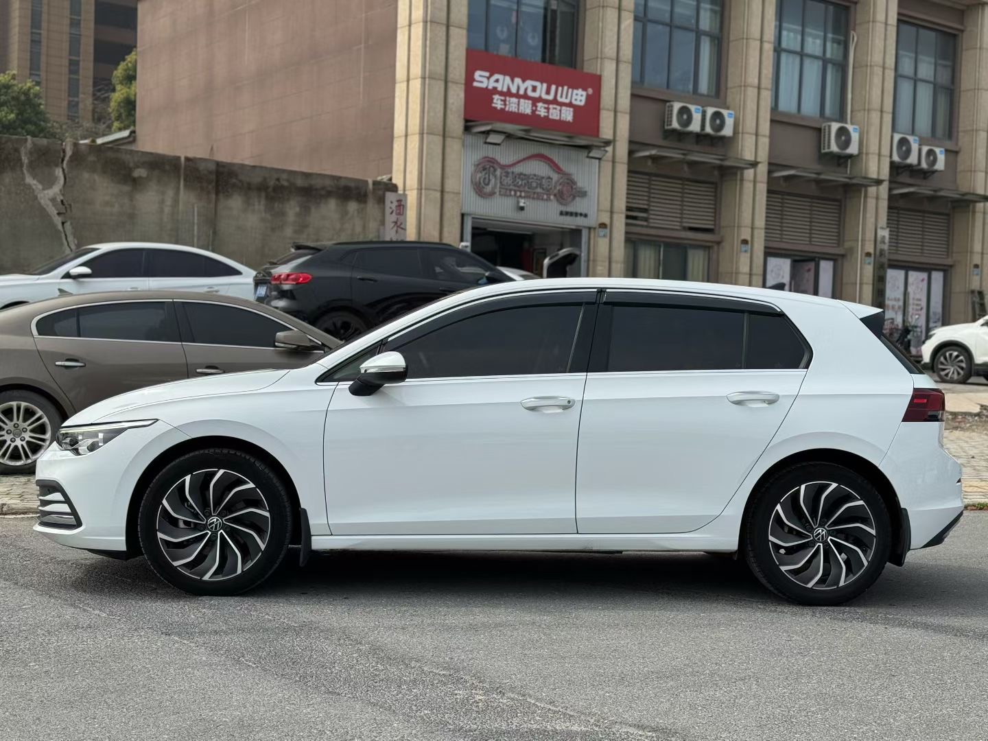 Volkswagen Golf 2021 immagine di auto #5
