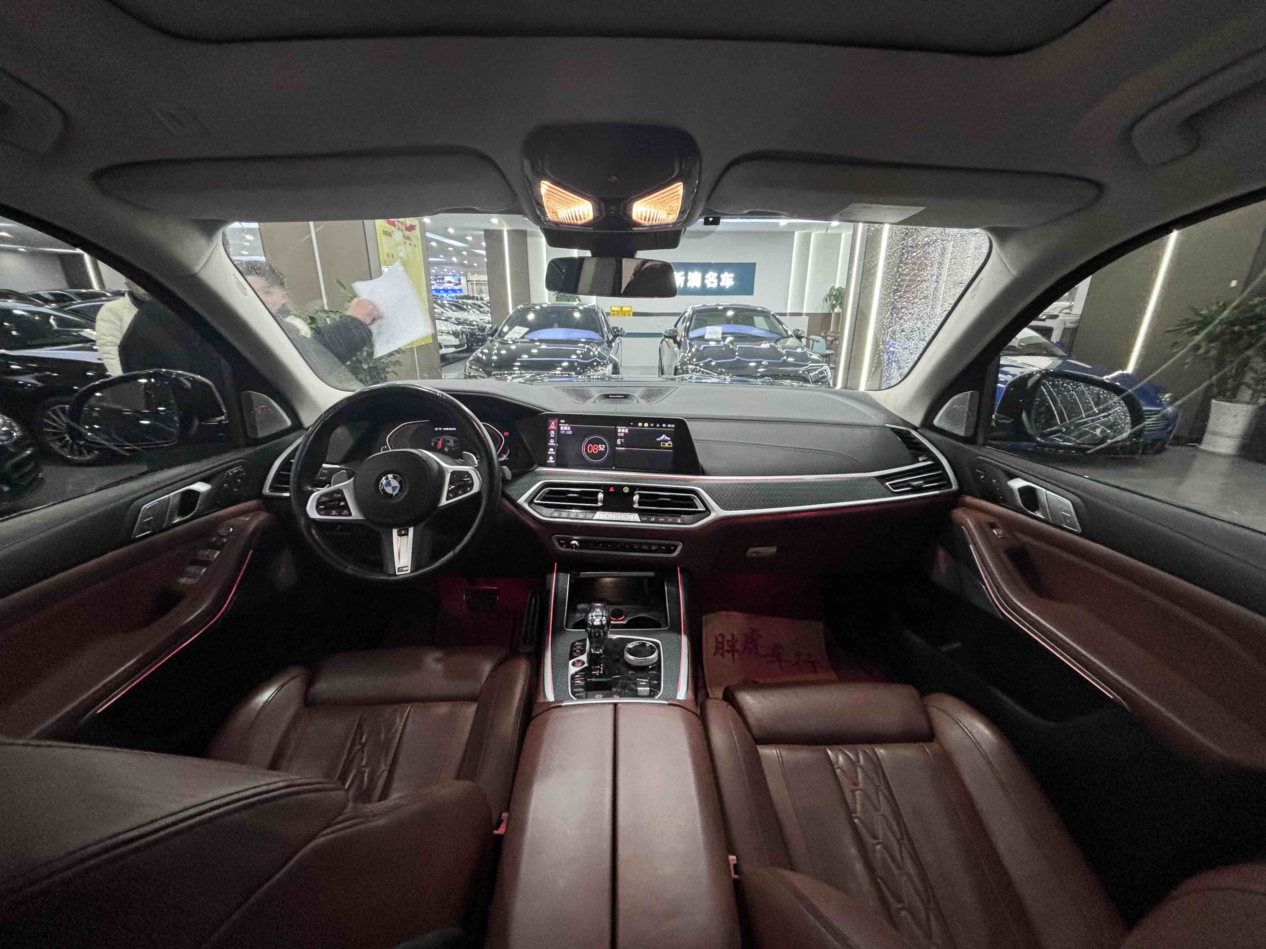 BMW X7 2021 car image #5