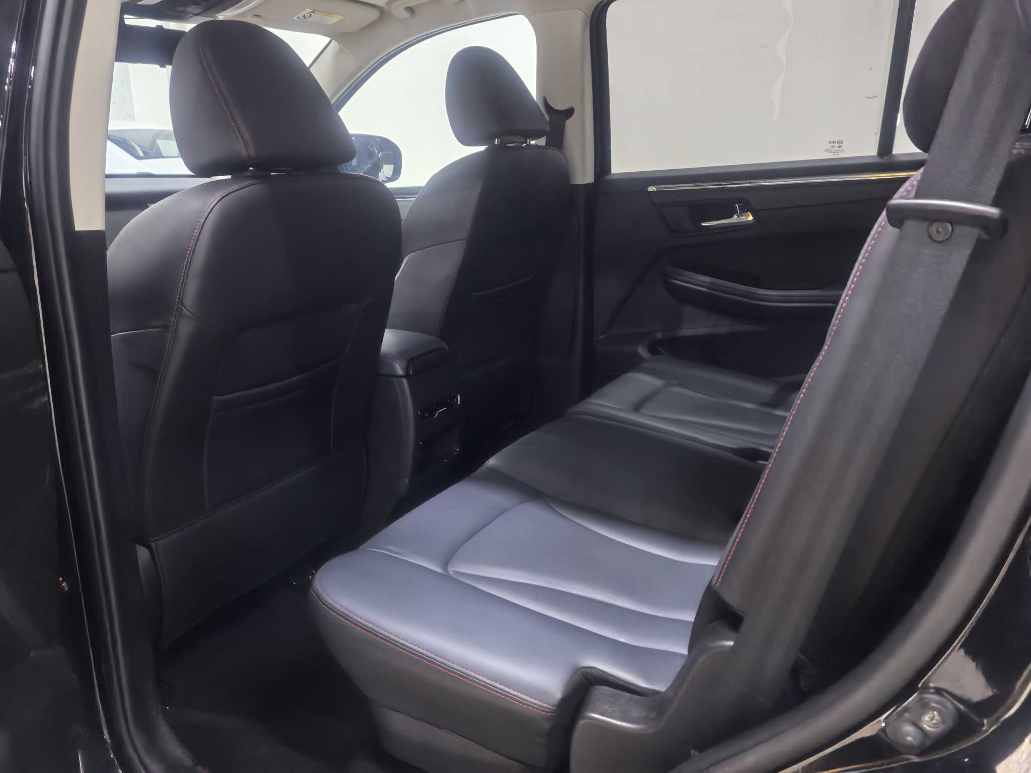 SWM斯威汽车 SWM斯威G05 2021 汽车图片 #5