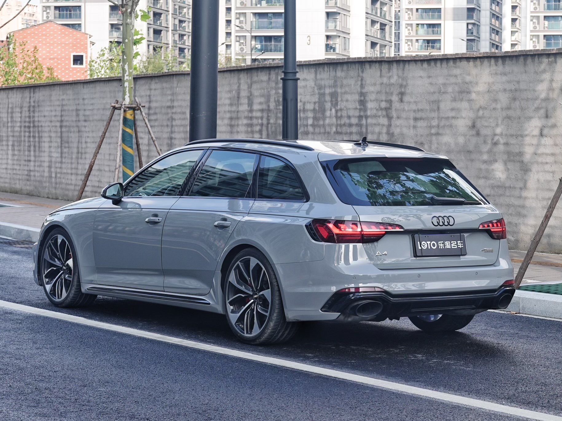 Audi RS 4 2021 #5 Audi RS 4 2021 car image #5