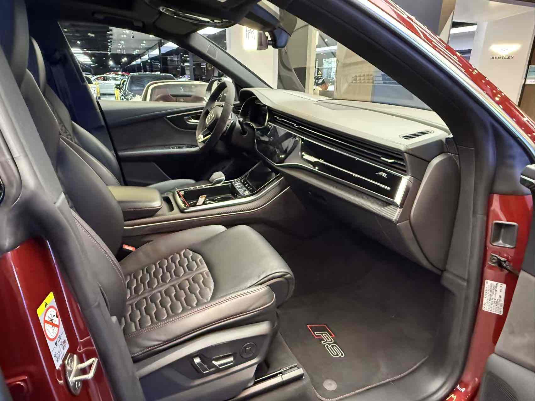 Audi RS Q8 2021 #5 Audi RS Q8 2021 car image #5