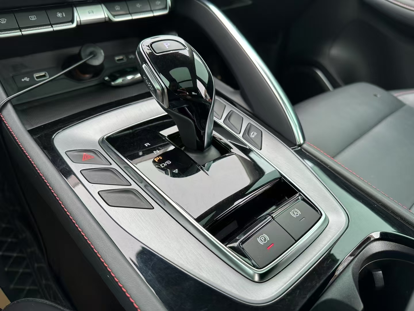 MG Pilot 2022 #5 MG Pilot 2022 car image #5