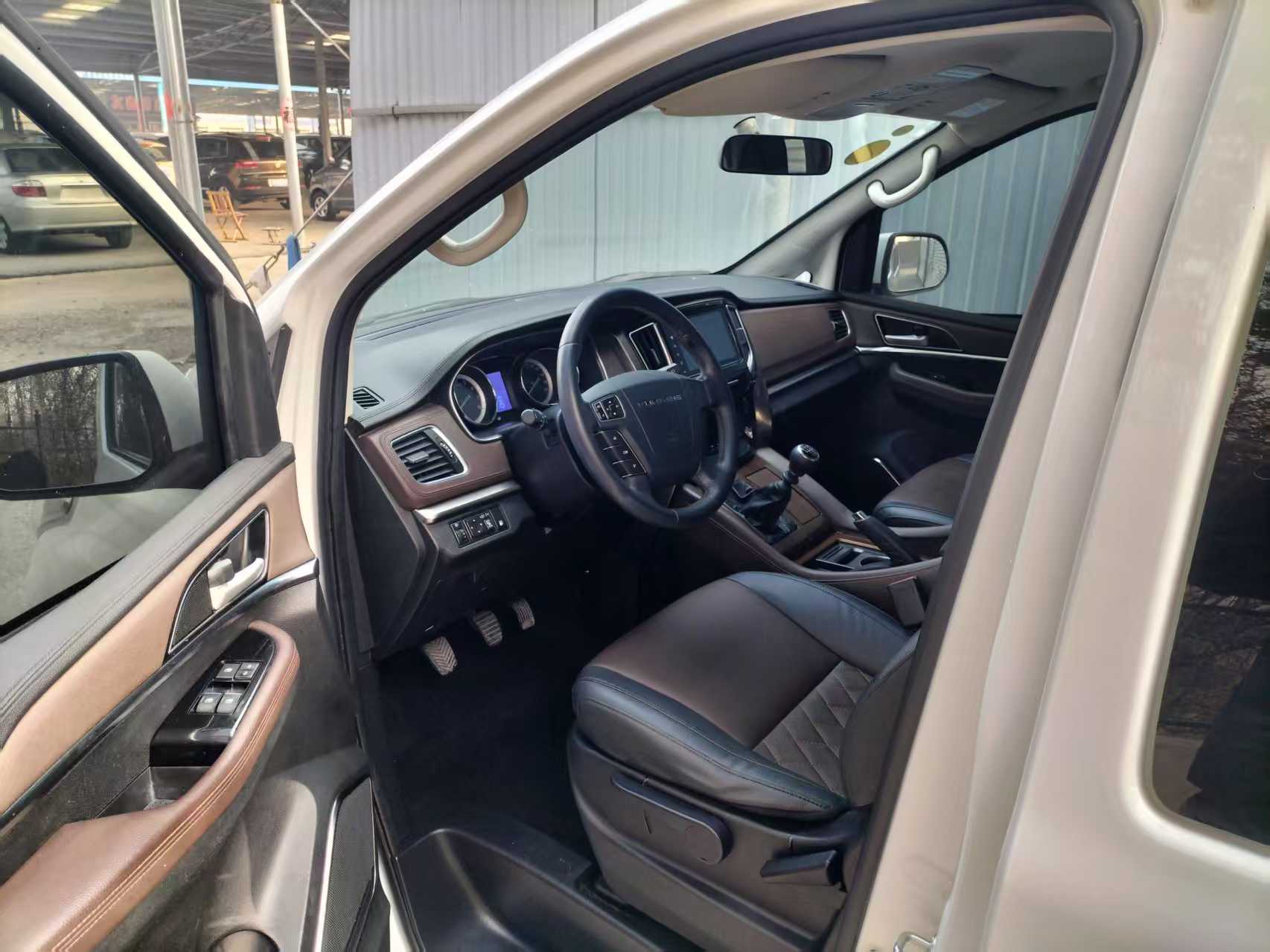 Forthing M7 2021 immagine di auto #5