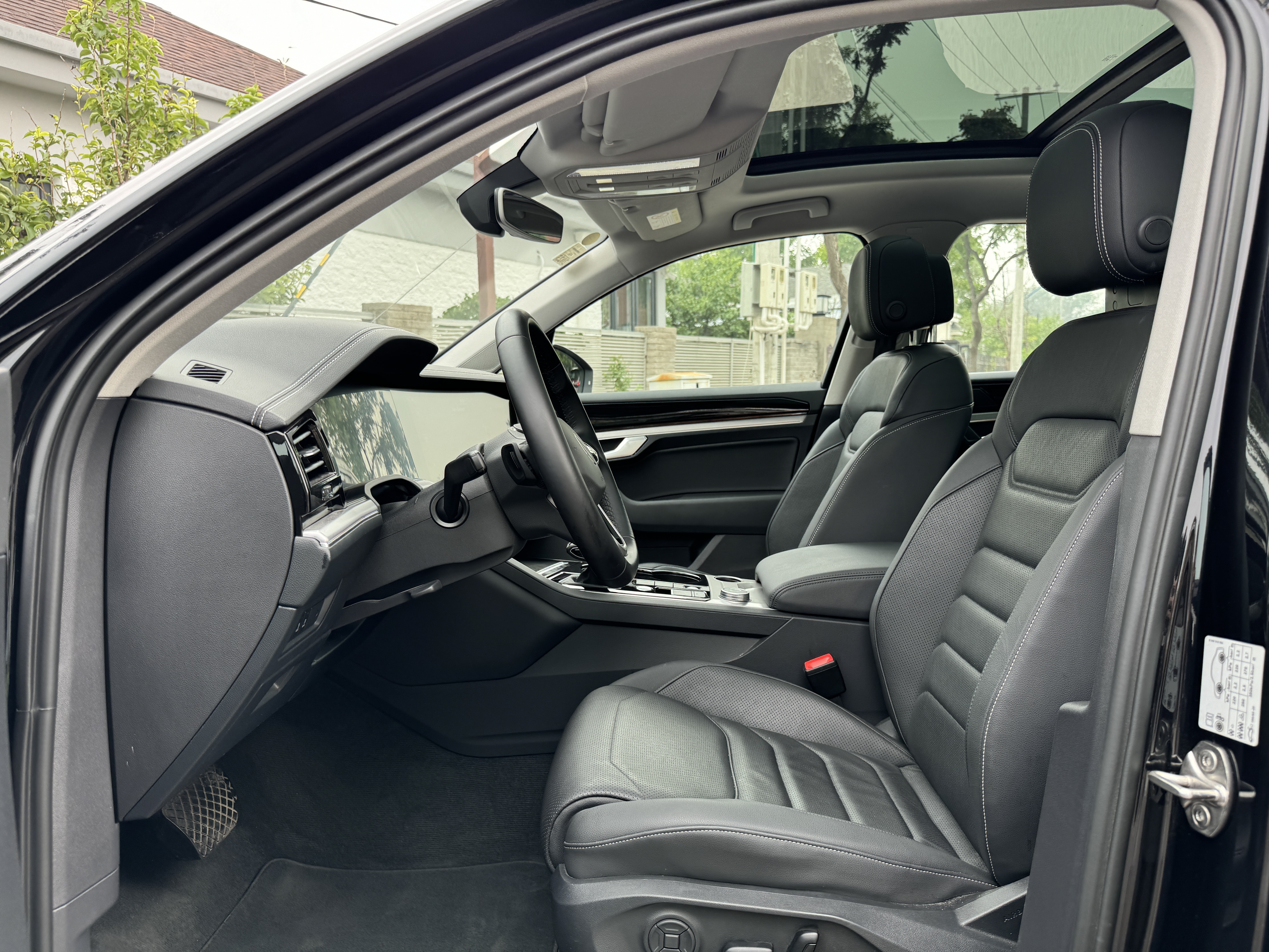 Volkswagen Touareg New Energy 2022 car image #5