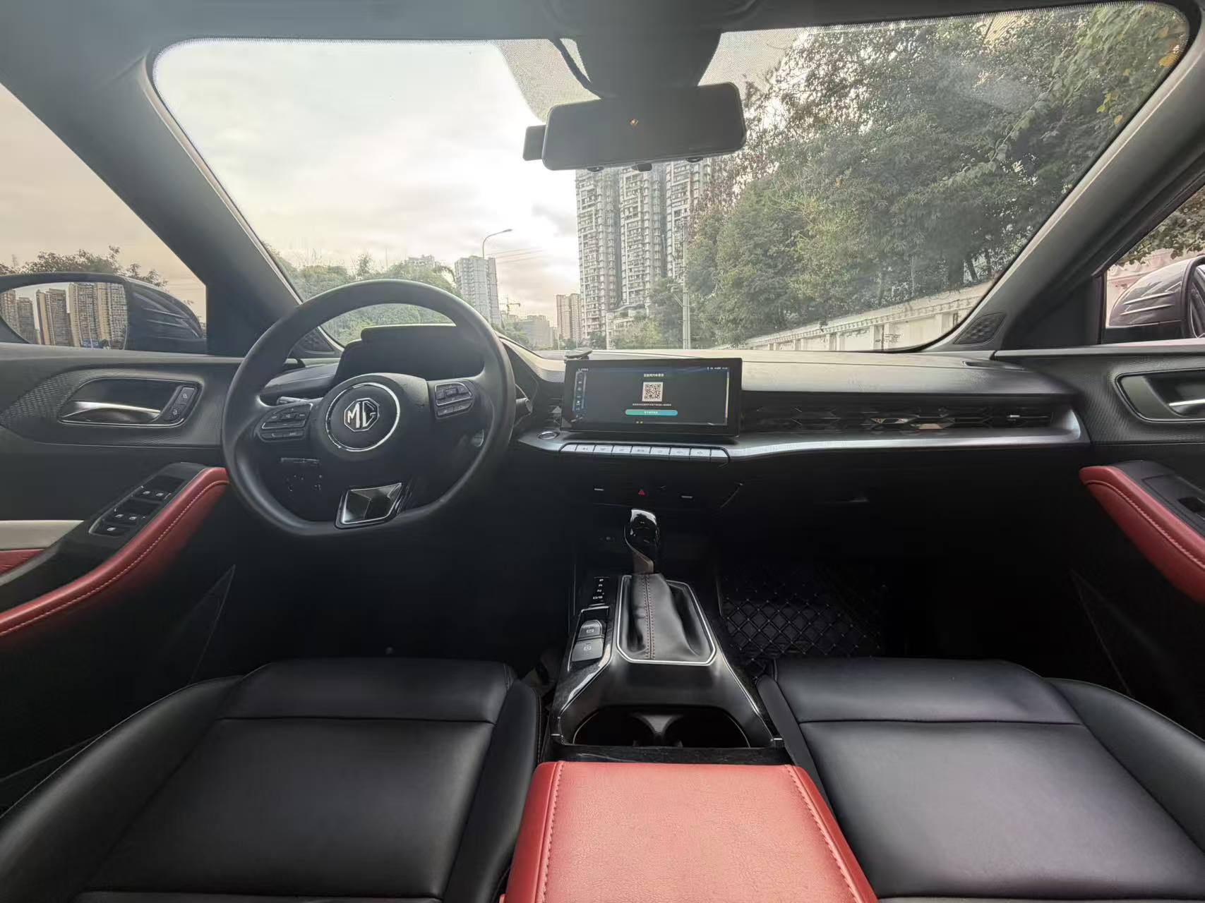 5 2022 car image #5