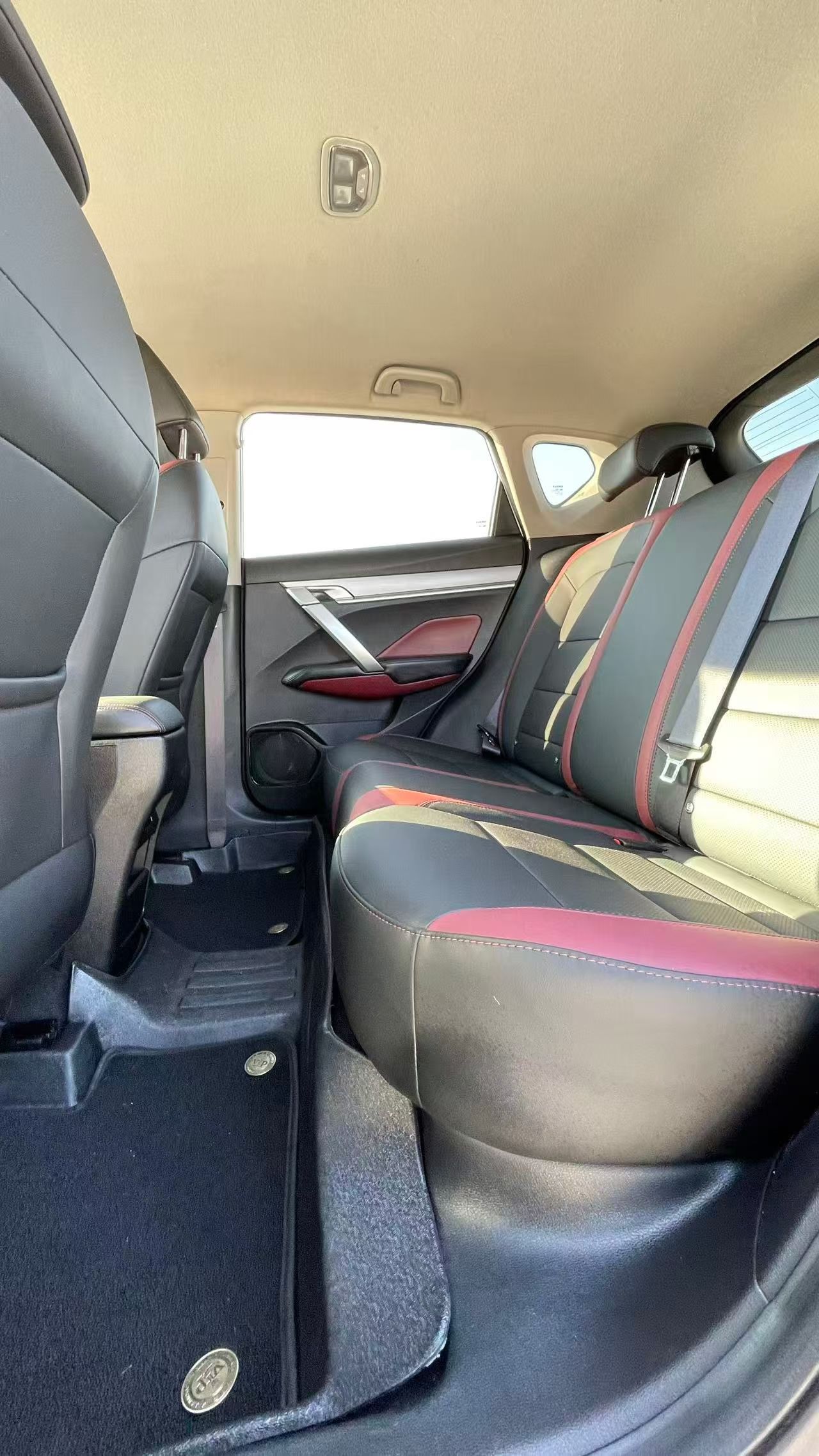 GEELY Coolray 2021 car image #5