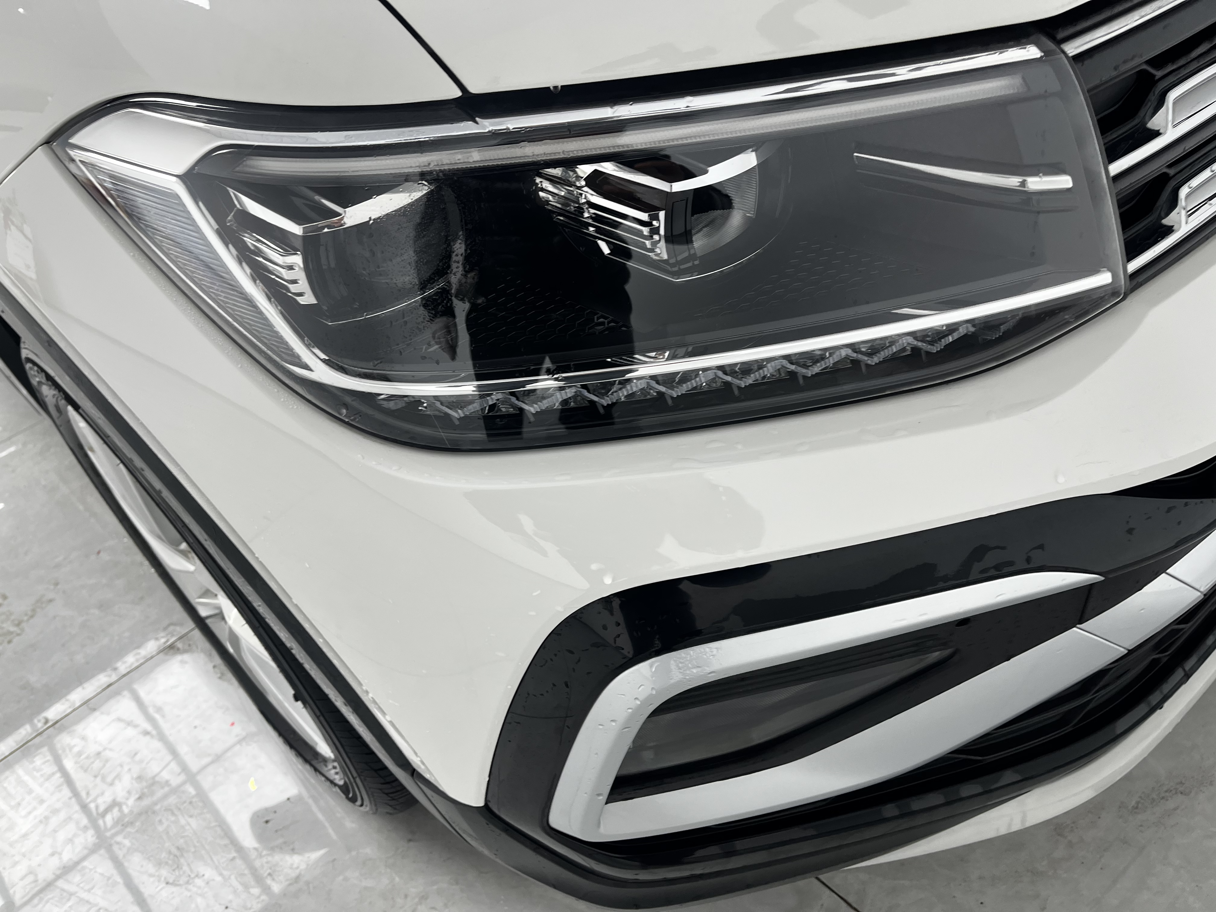 Volkswagen T-Cross 2021 car image #5