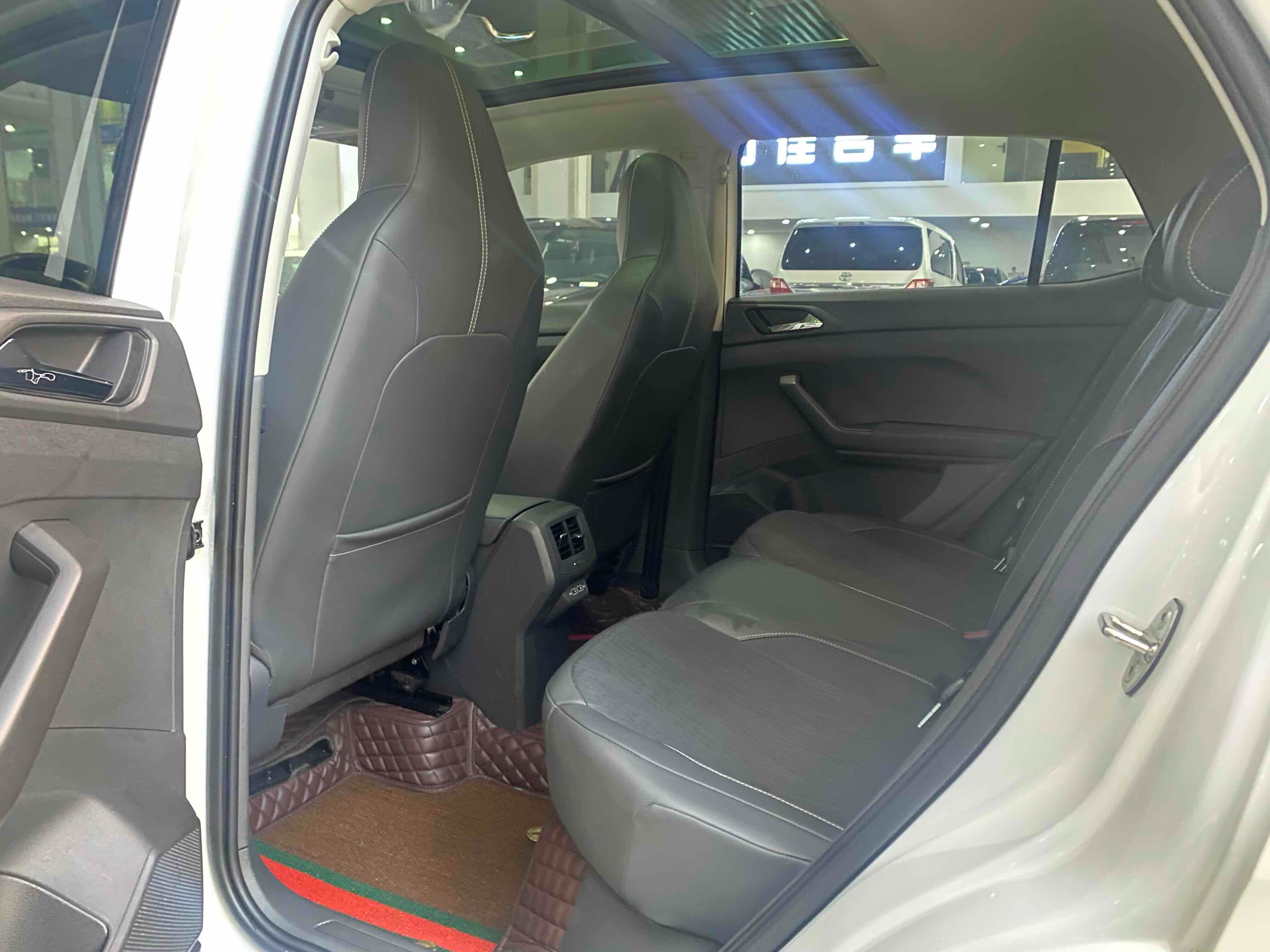 Volkswagen T-Cross 2021 #5 Volkswagen T-Cross 2021 car image #5