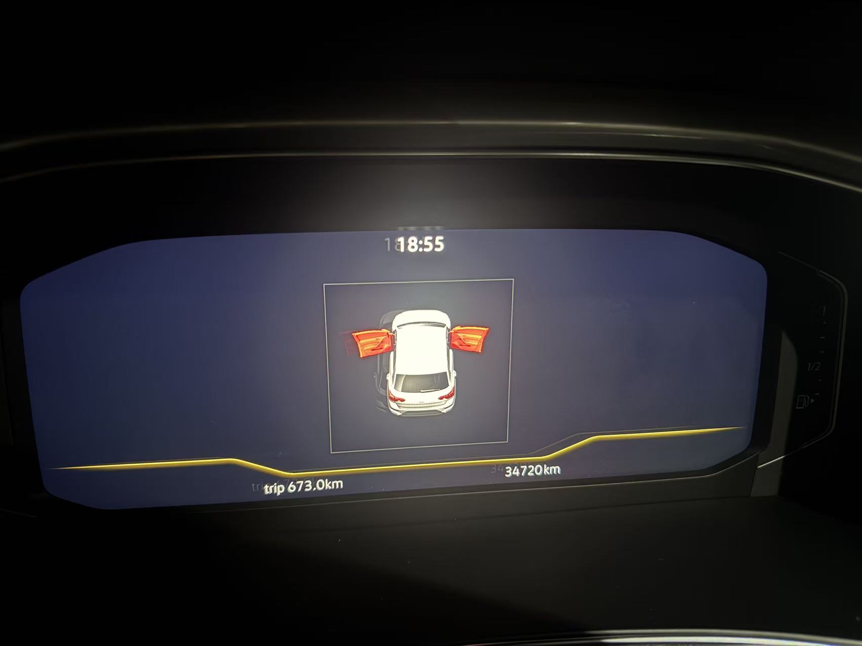 Volkswagen T-Roc 2022 car image #5