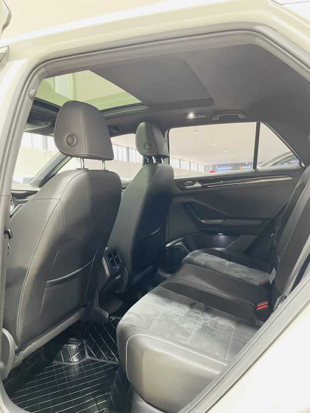 T-Roc 2021 car image #5