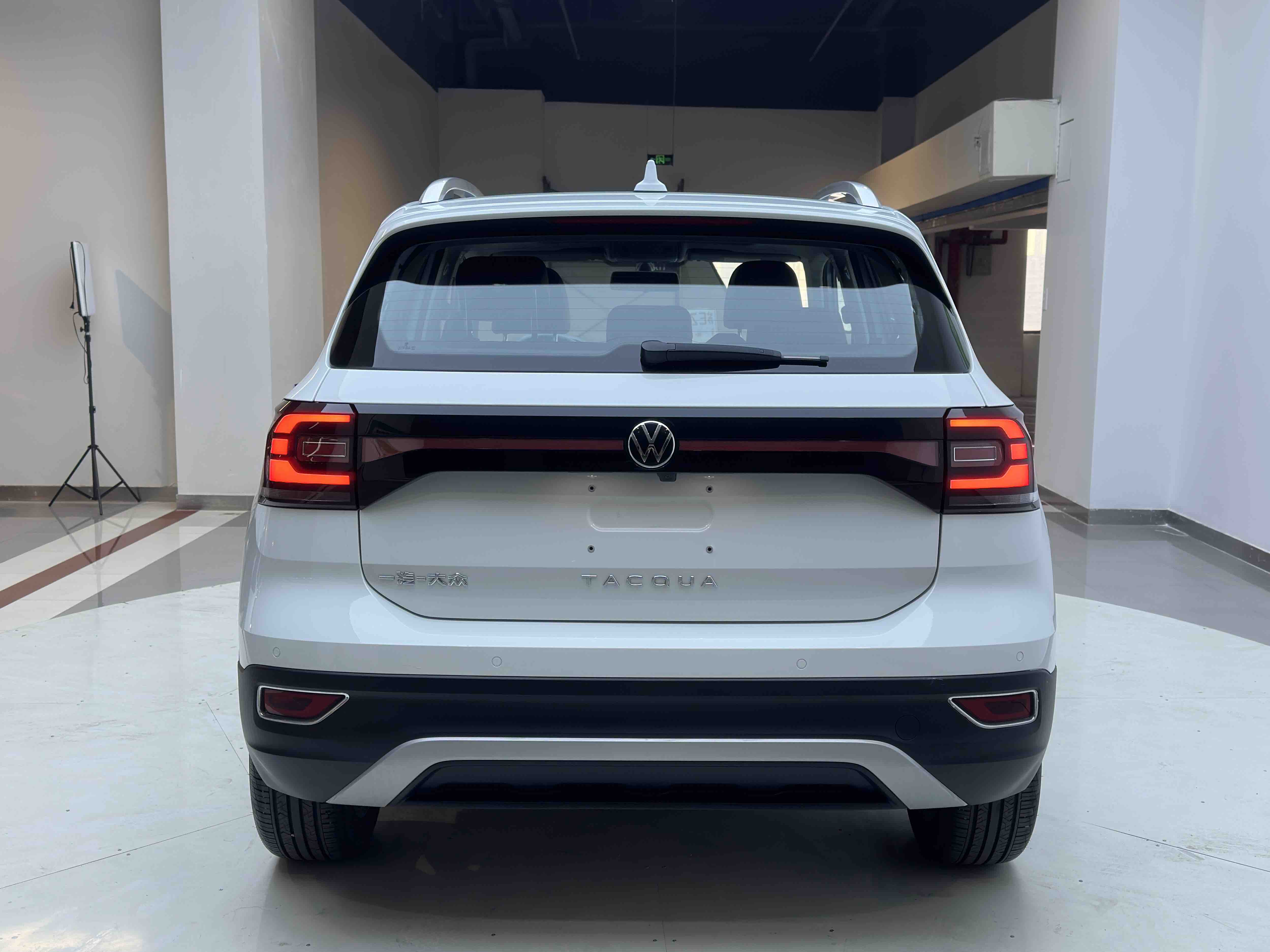 Volkswagen Tacqua 2023 car image #5