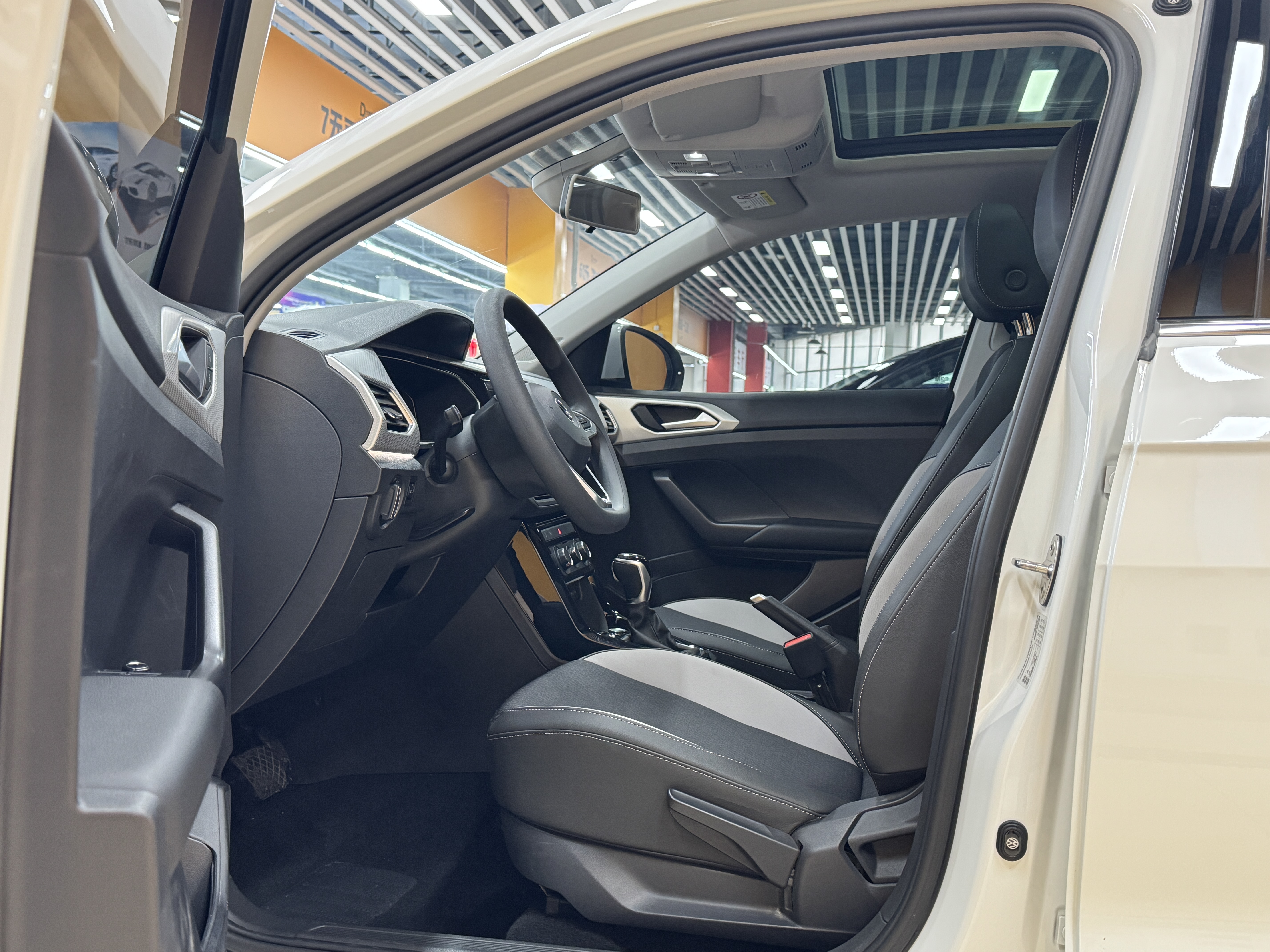 Tacqua 2021 car image #5