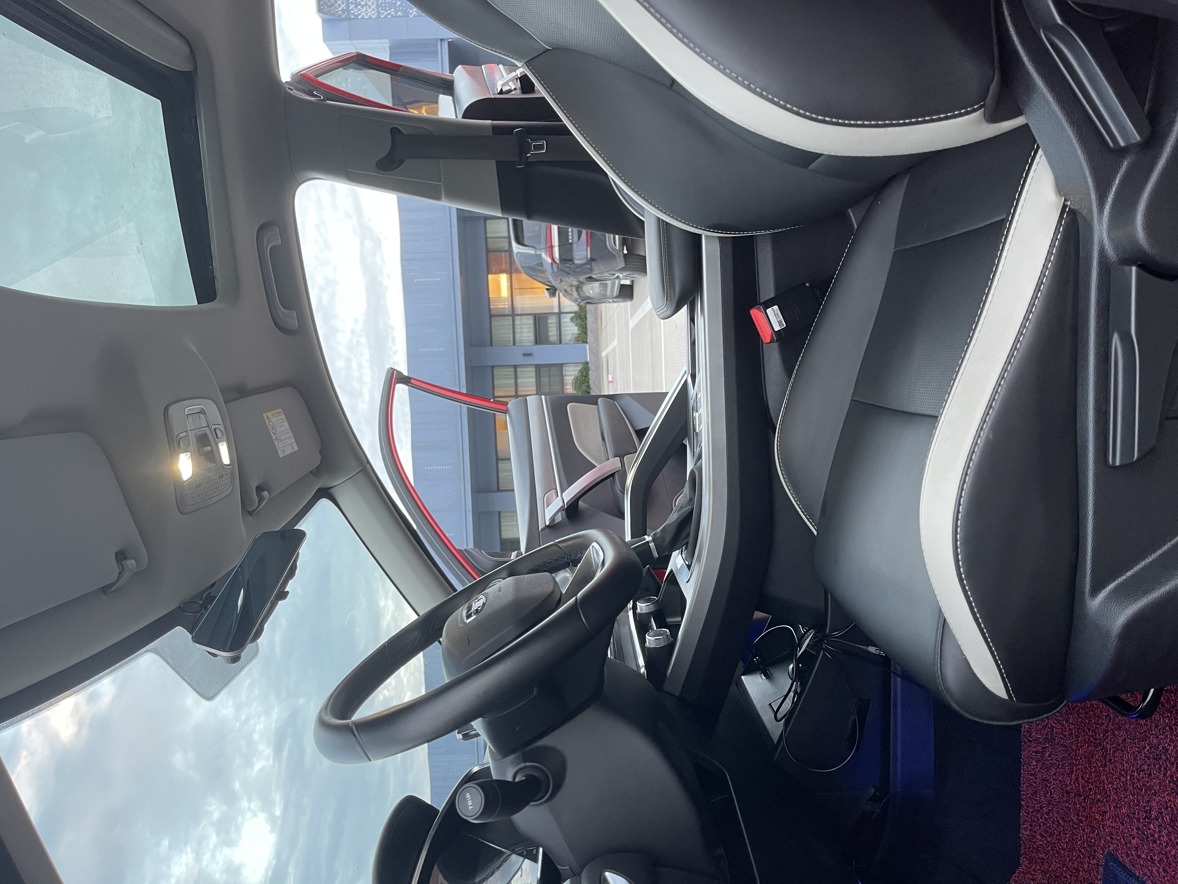 Coolray 2020 car image #5