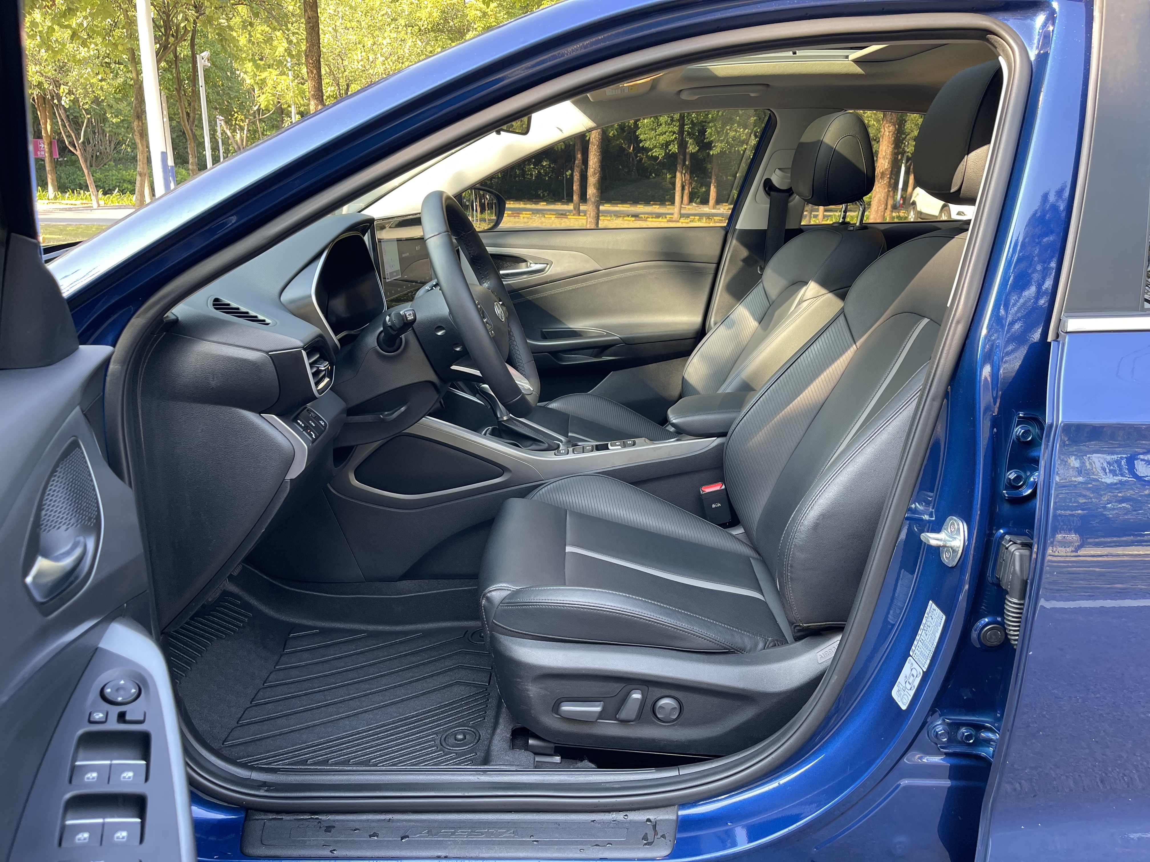 Hyundai Lafesta 2021 car image #5