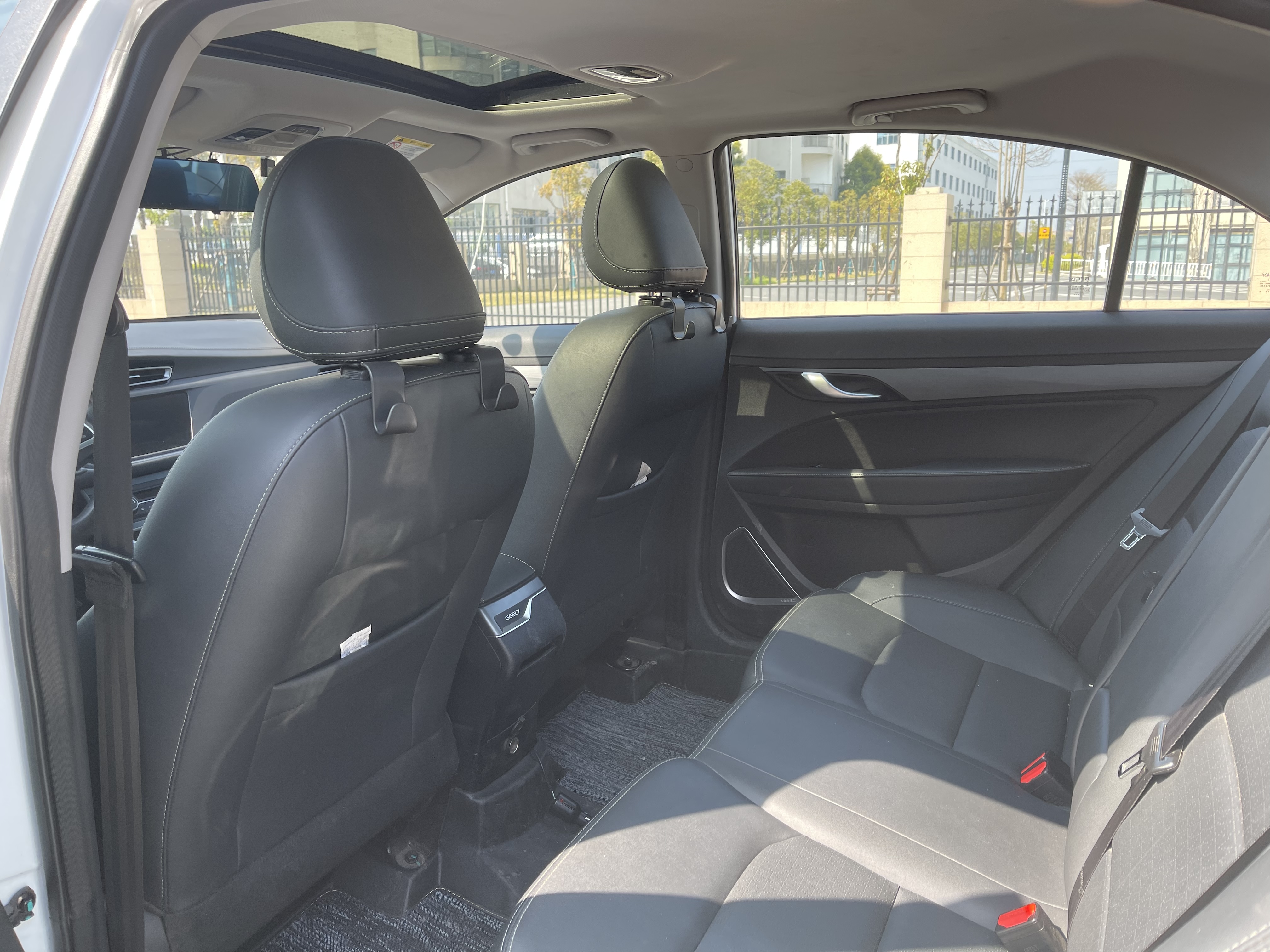 GEELY Emgrand 2021 car image #5