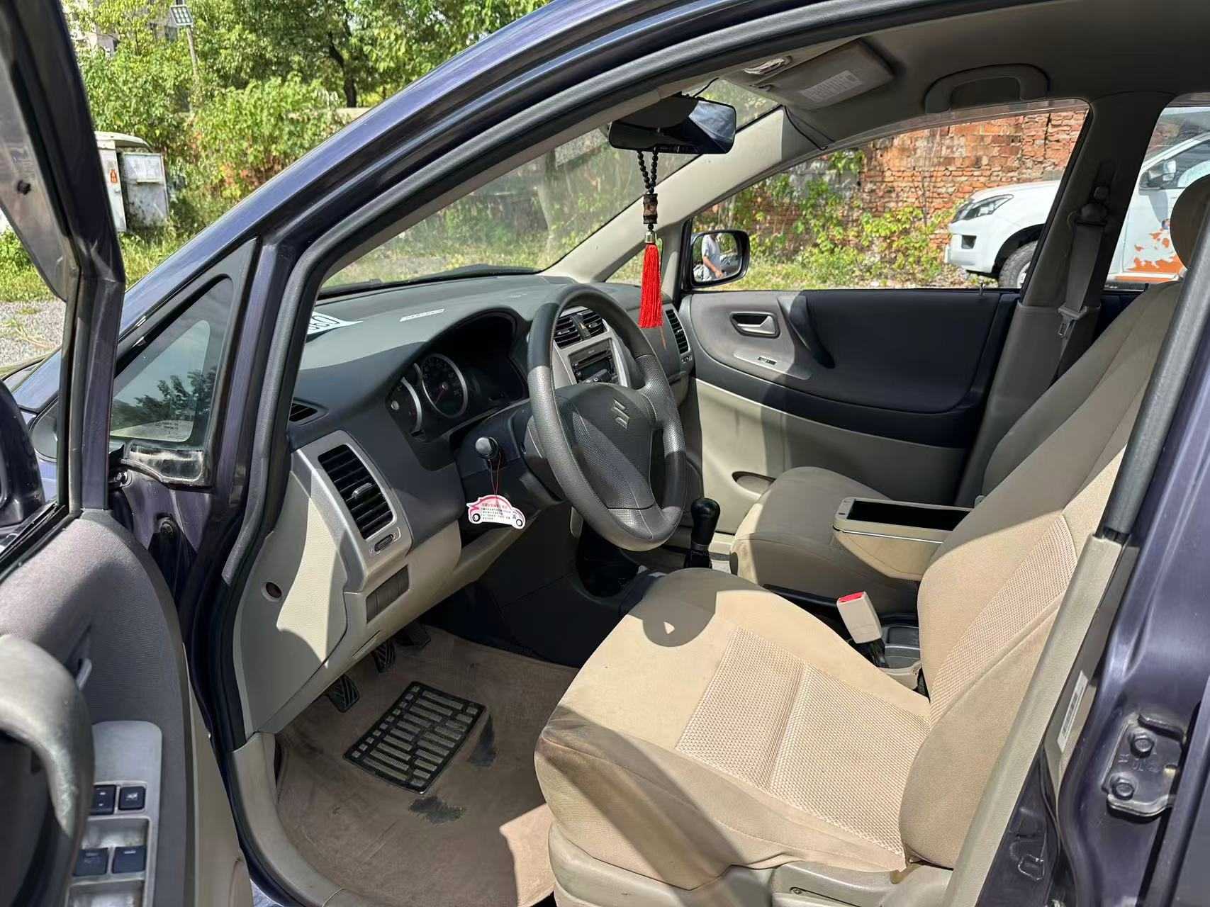 Suzuki Liana A6 2014 immagine di auto #5