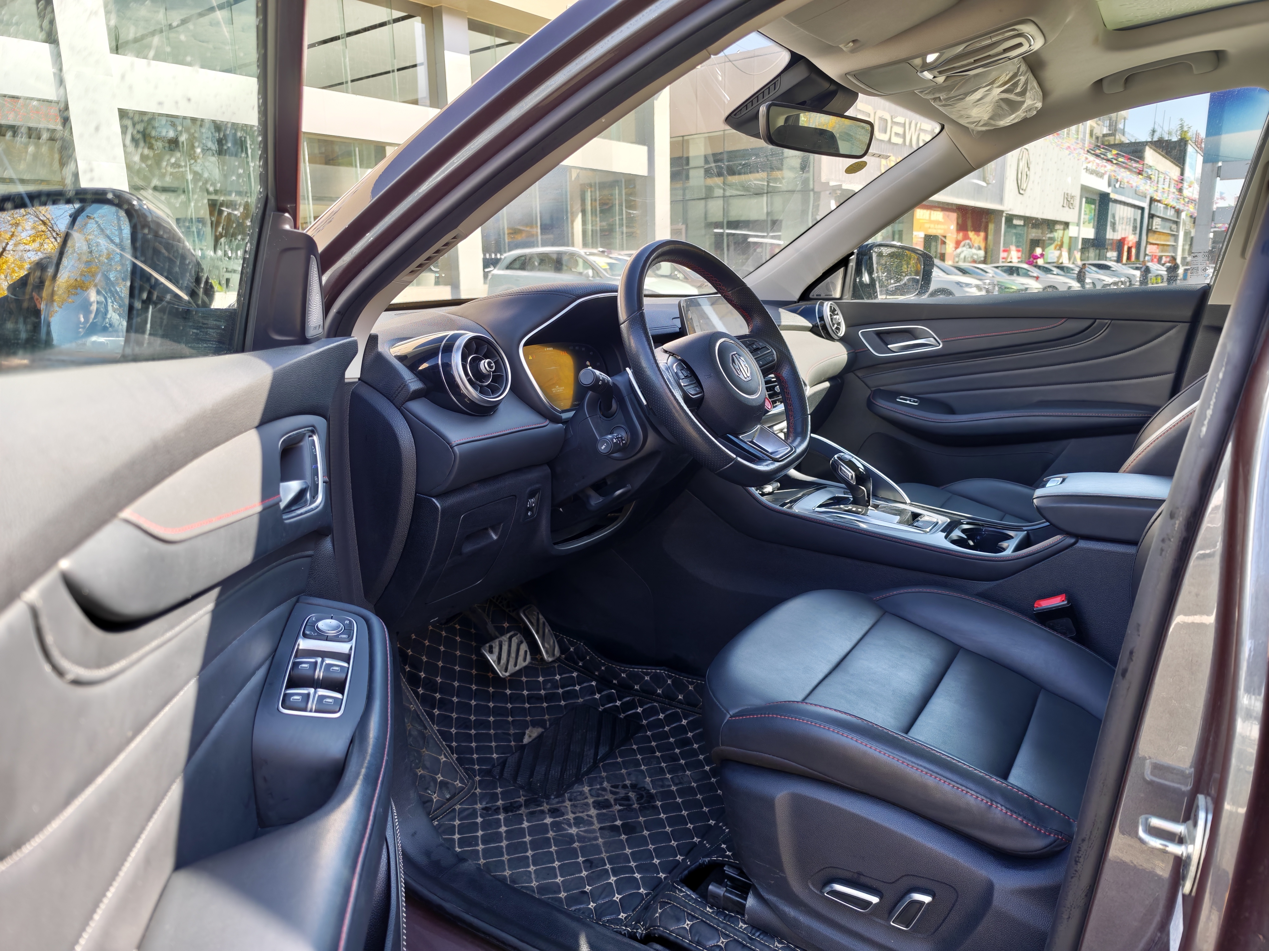 MG Pilot New Energy 2022 #5 MG Pilot New Energy 2022 car image #5