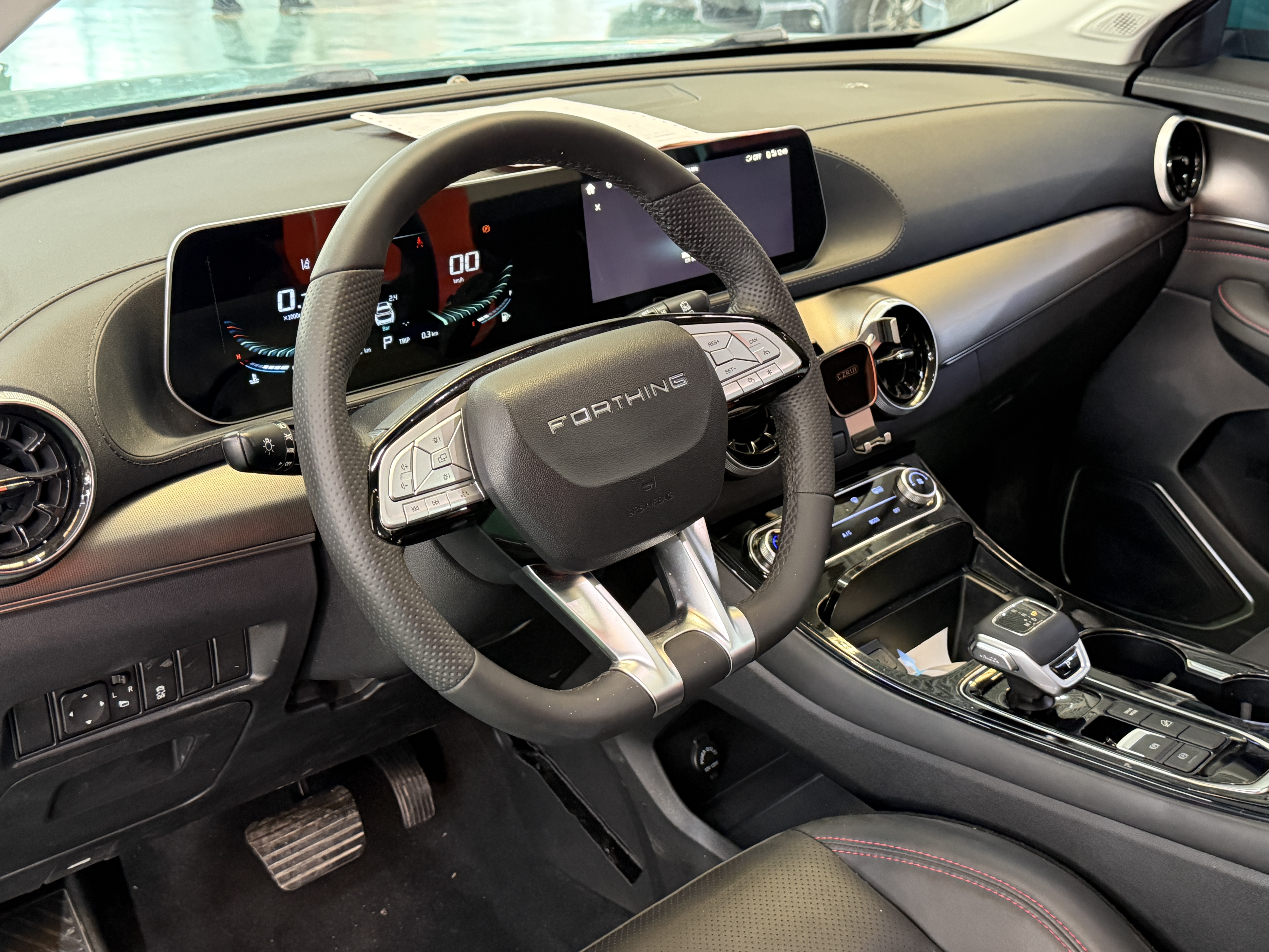 Forthing T5 EVO 2022 car image #5