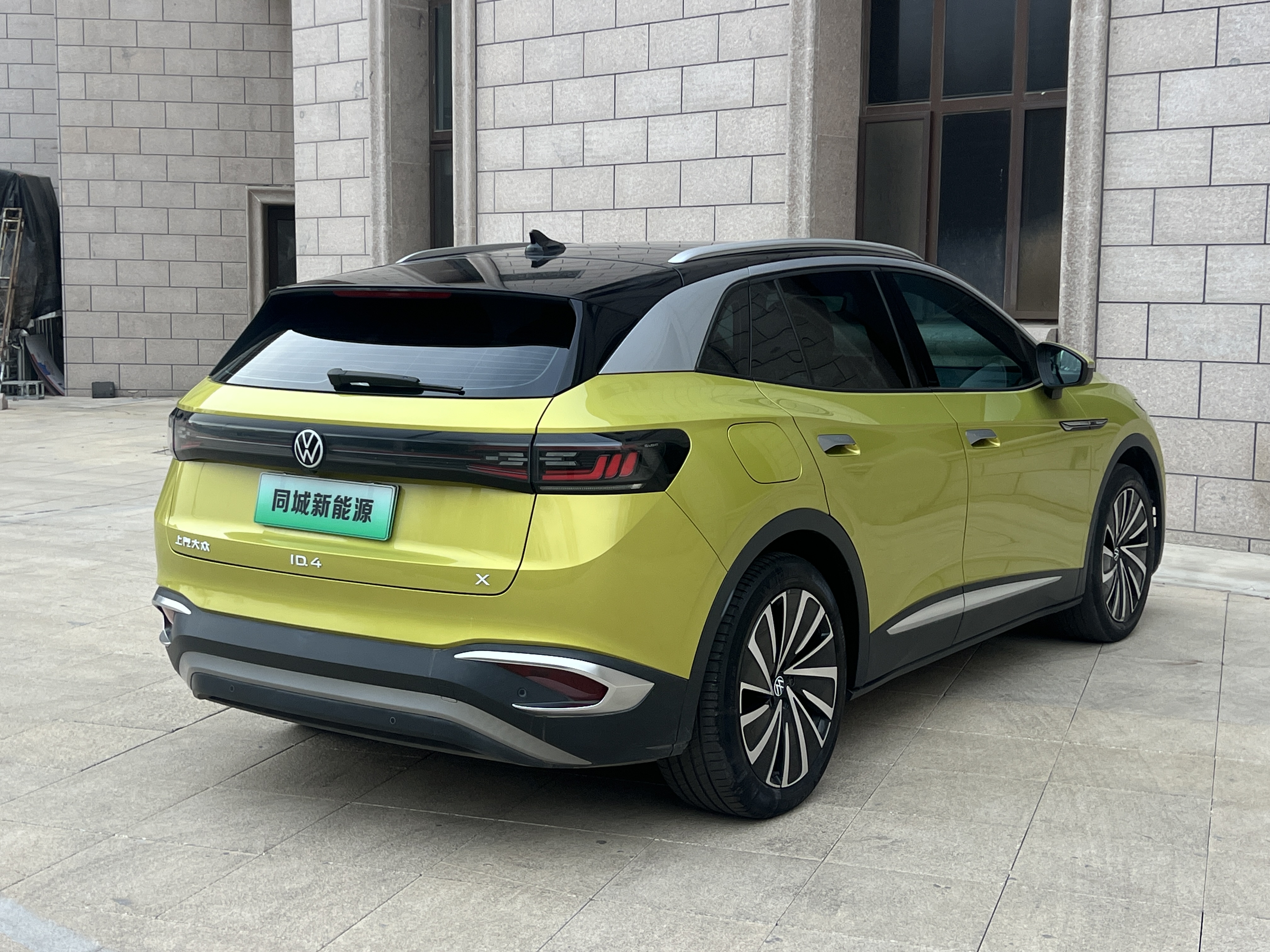 Volkswagen ID.4 X 2021 immagine di auto #5