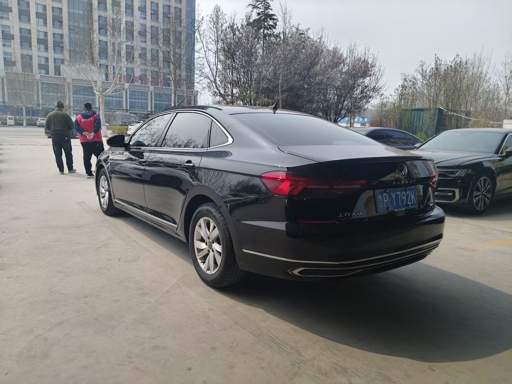 Volkswagen Passat 2023 car image #5