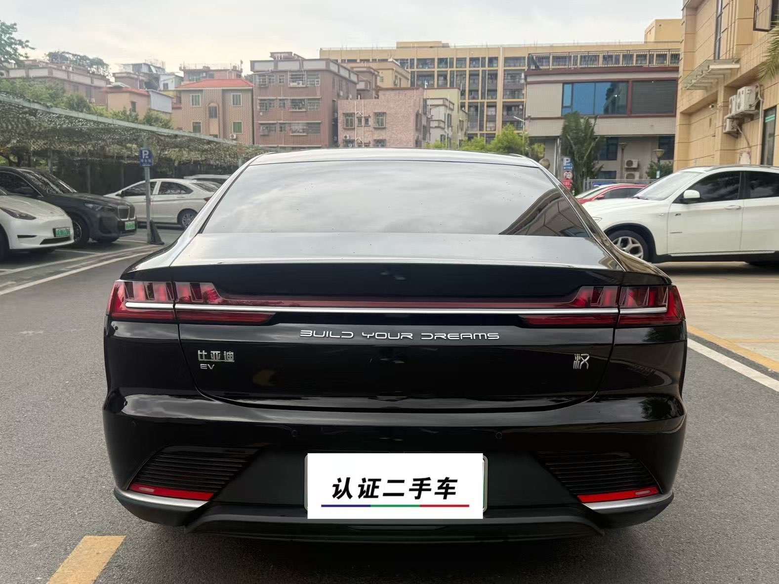 BYD e9 2023 #5 BYD e9 2023 immagine di auto #5