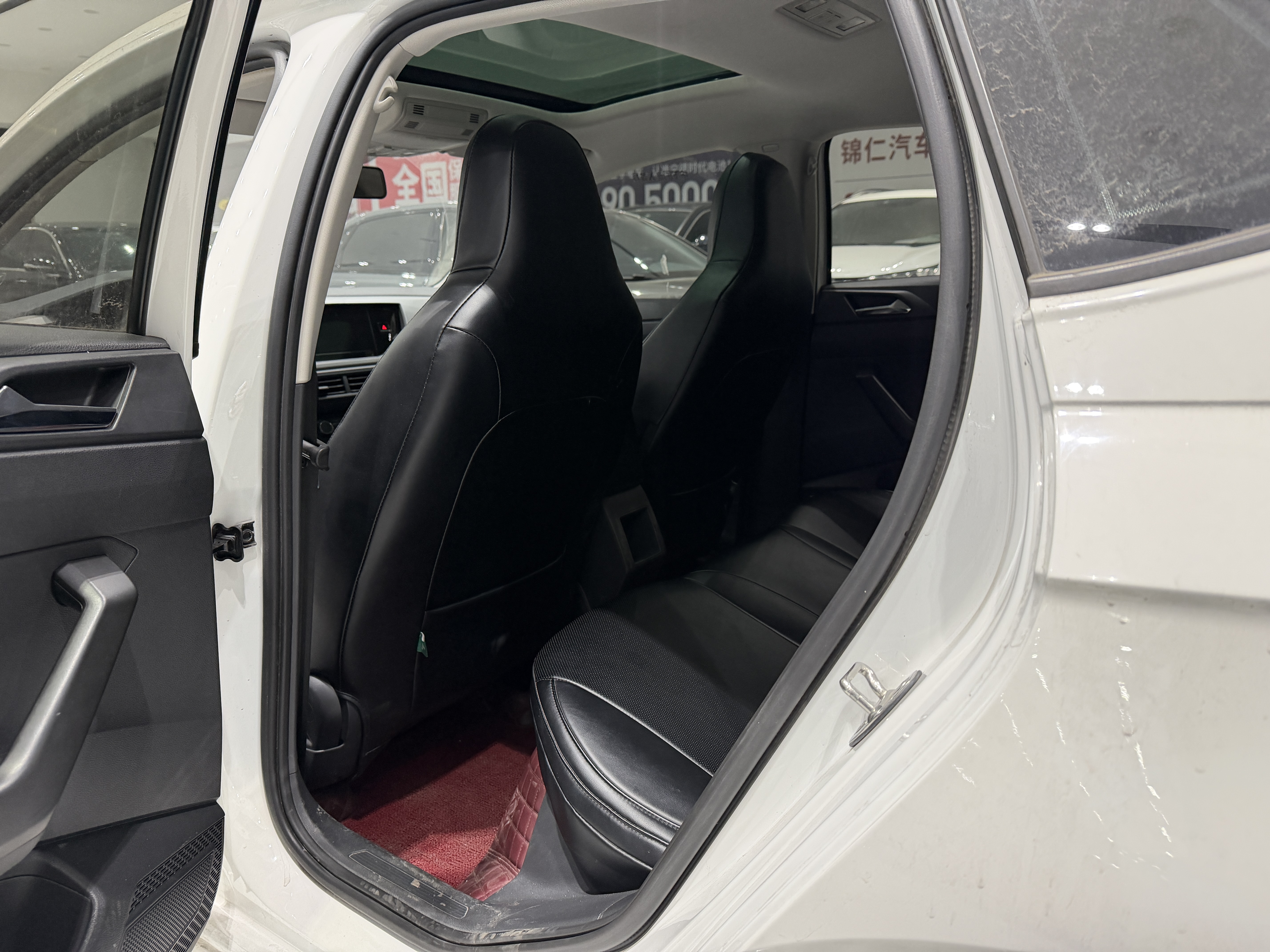 Volkswagen Polo 2021 car image #5