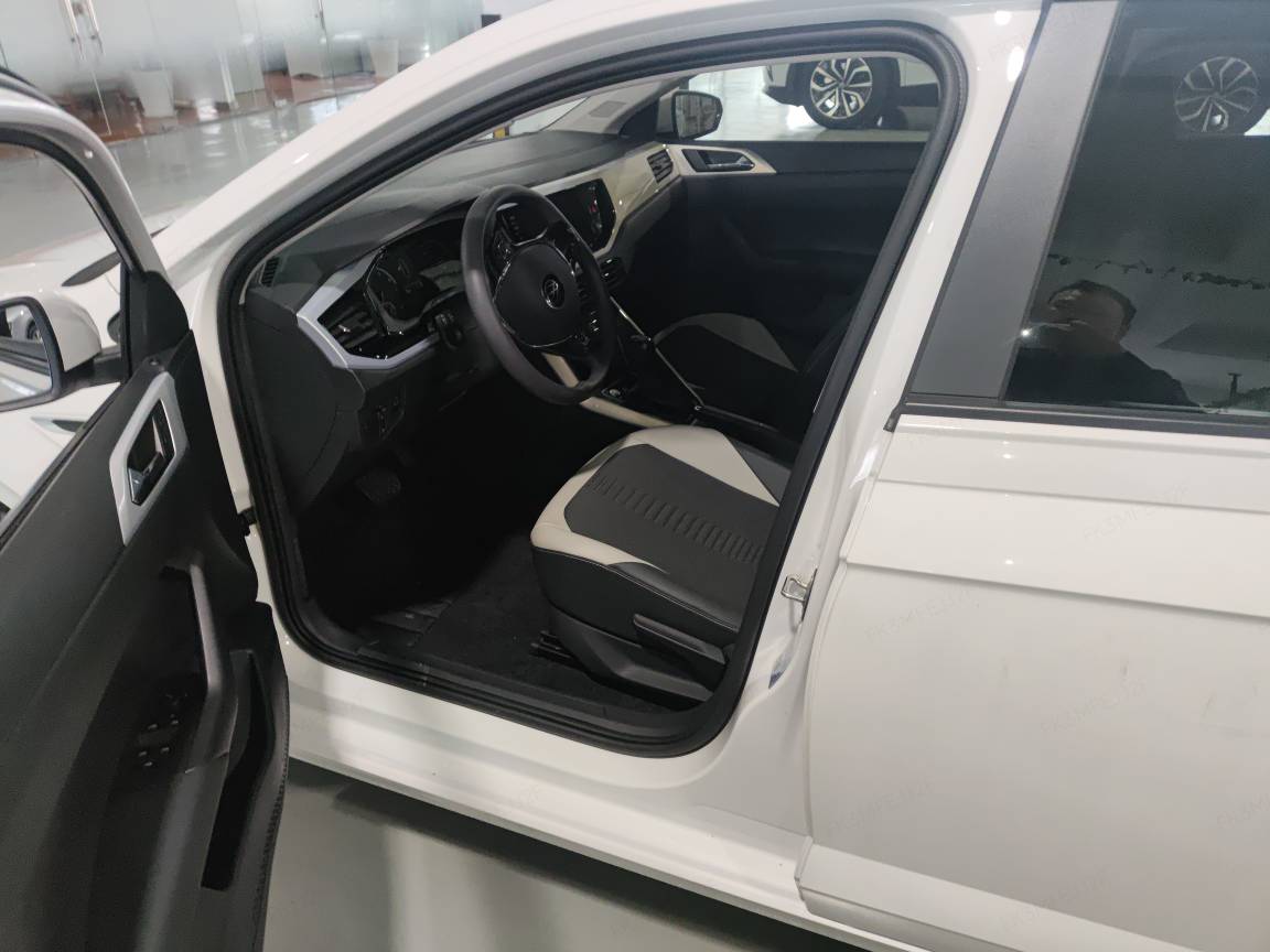 Polo 2021 car image #5
