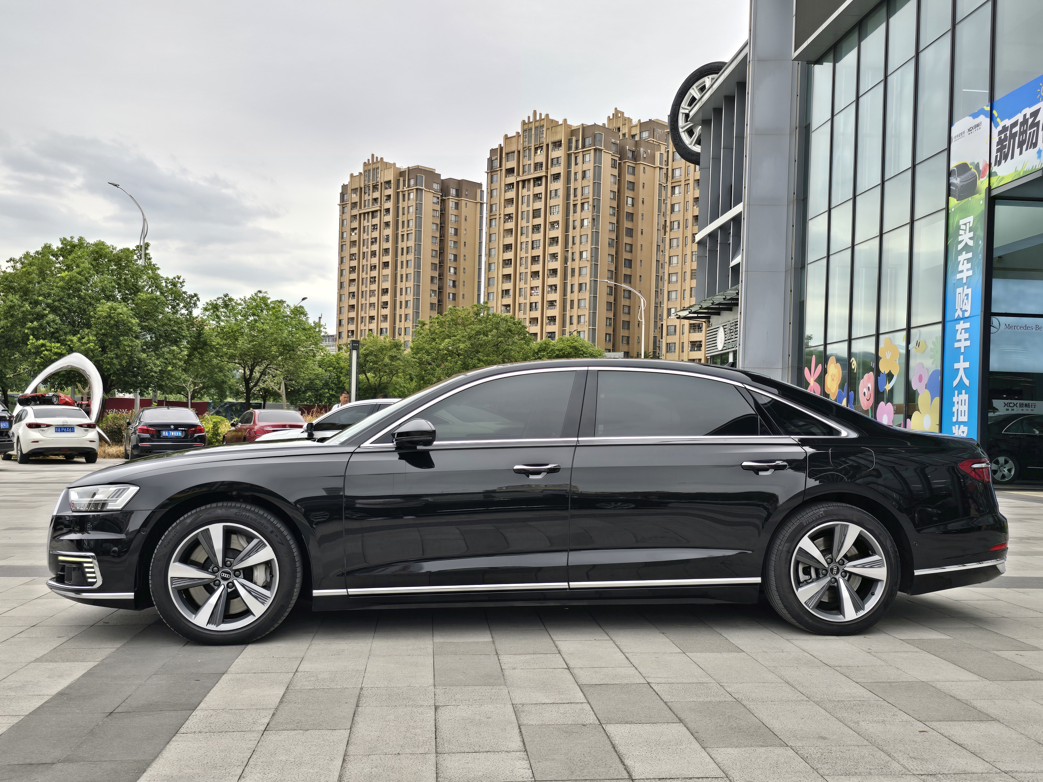 Audi A8 New Energy 2022 immagine di auto #5