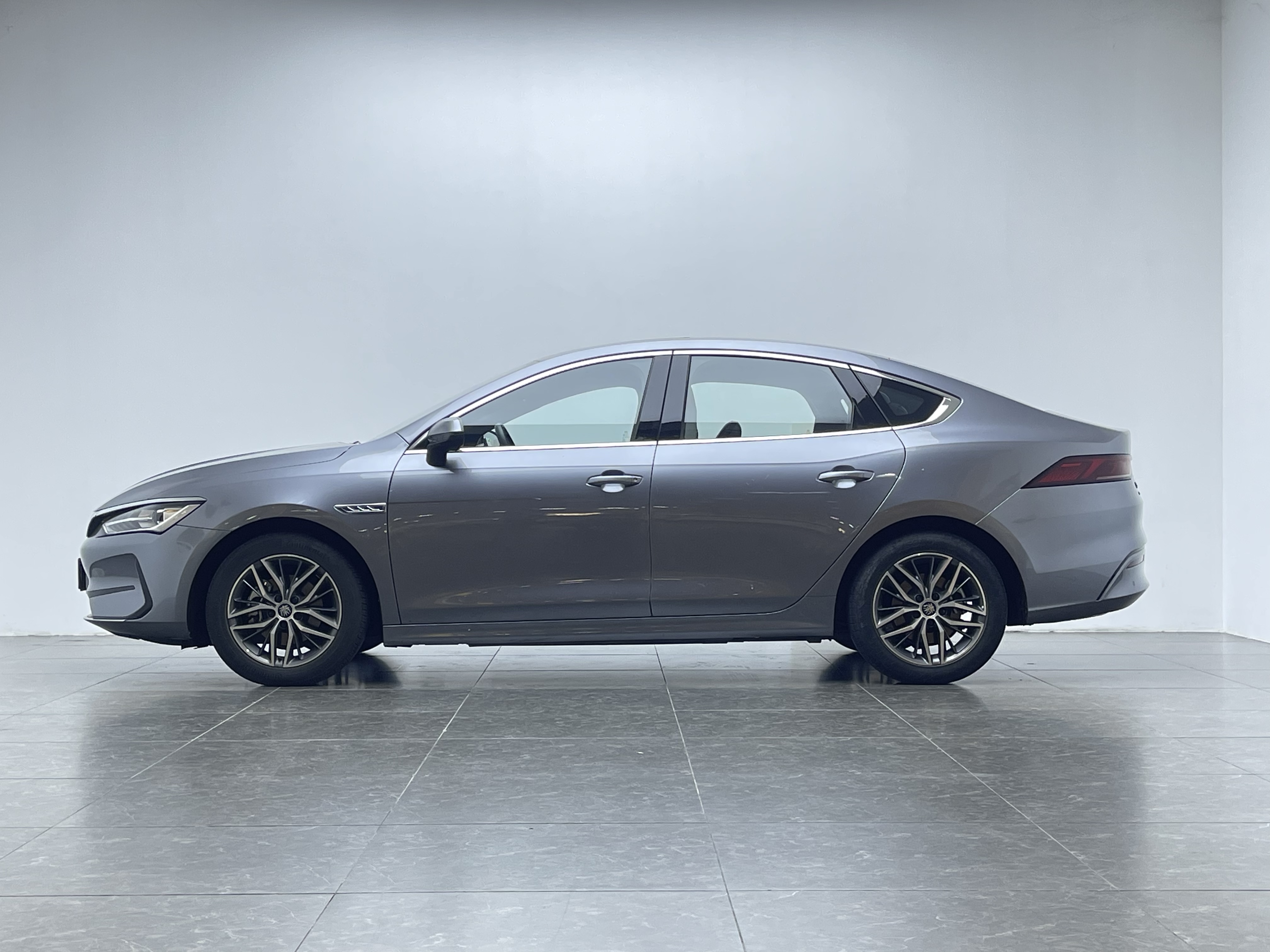 BYD Qin Plus 2022 imagem de carro #5