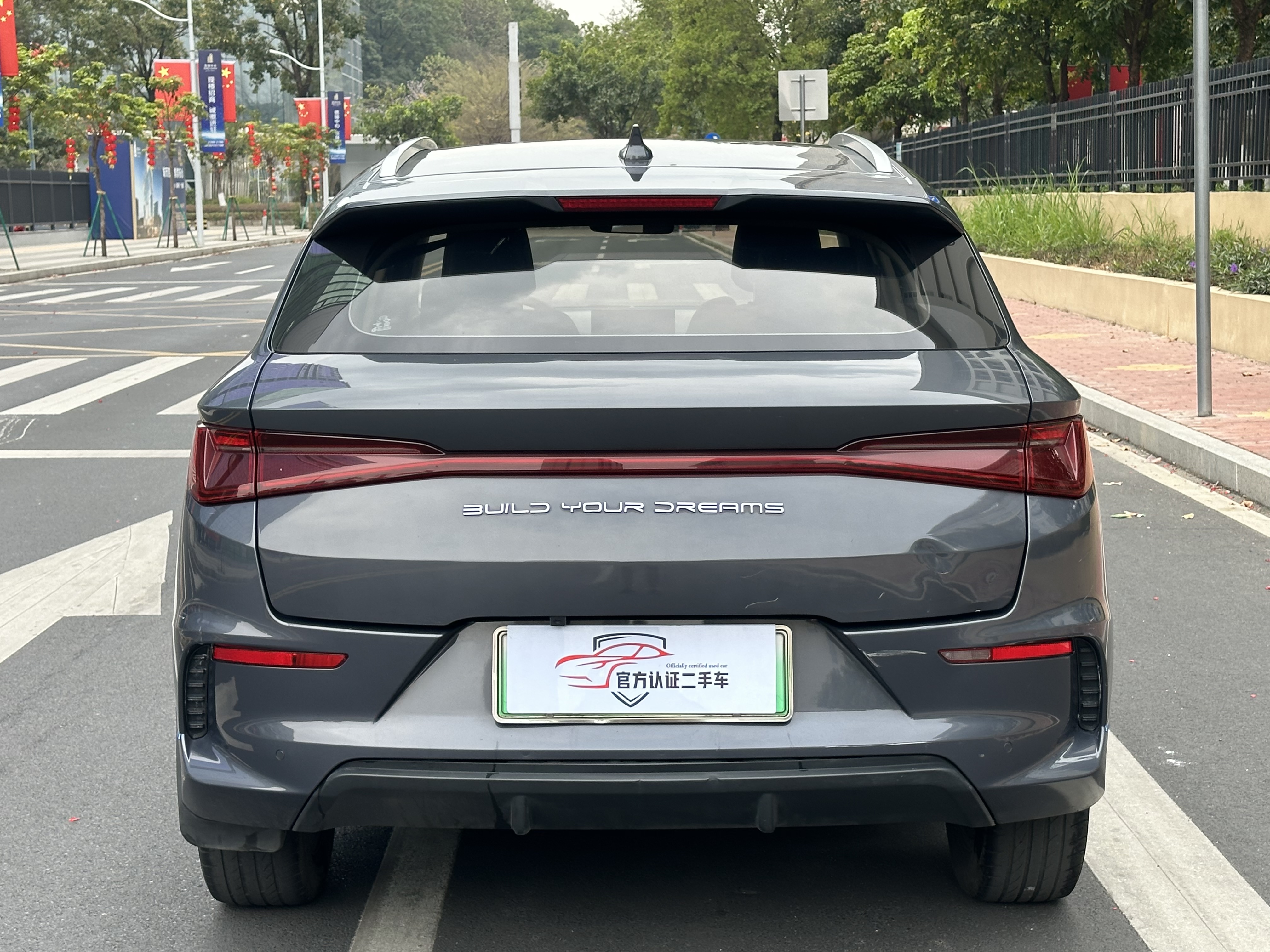 BYD e2 2020 изображение автомобиля #5