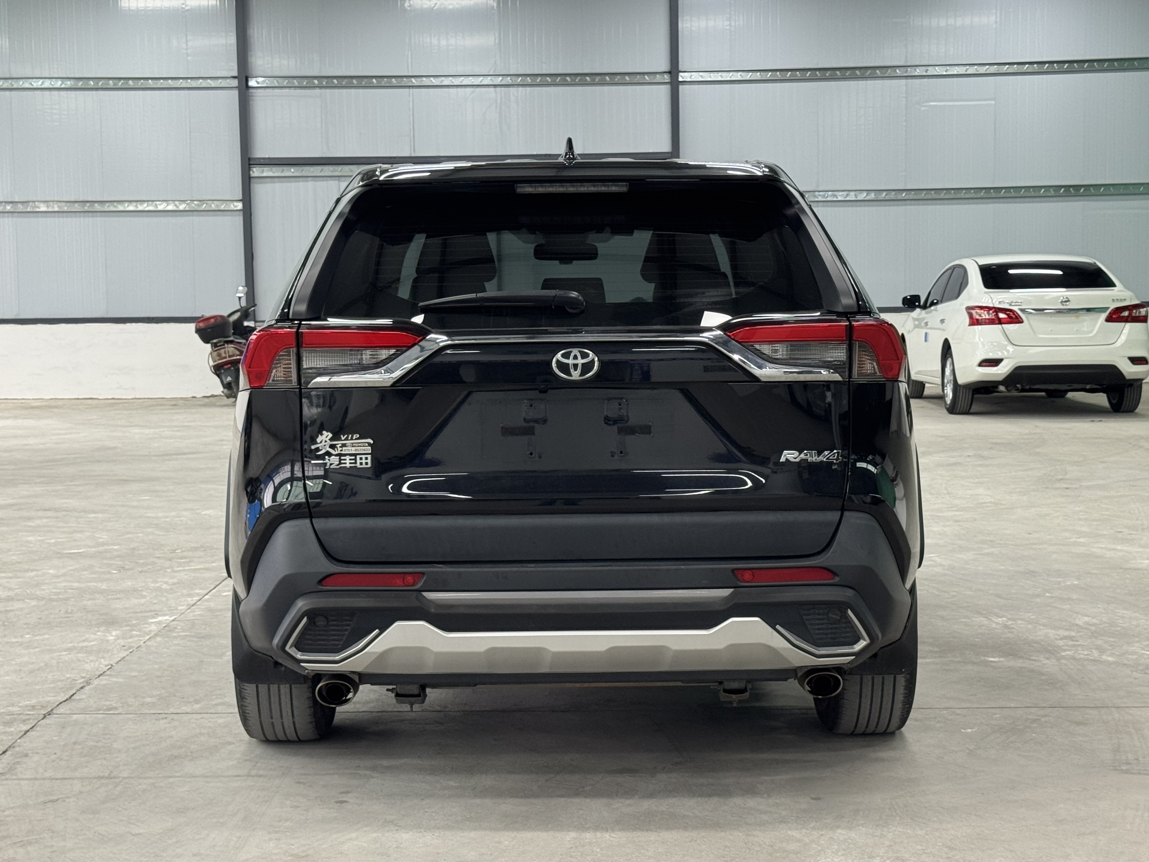 Toyota RAV4 2021 immagine di auto #5